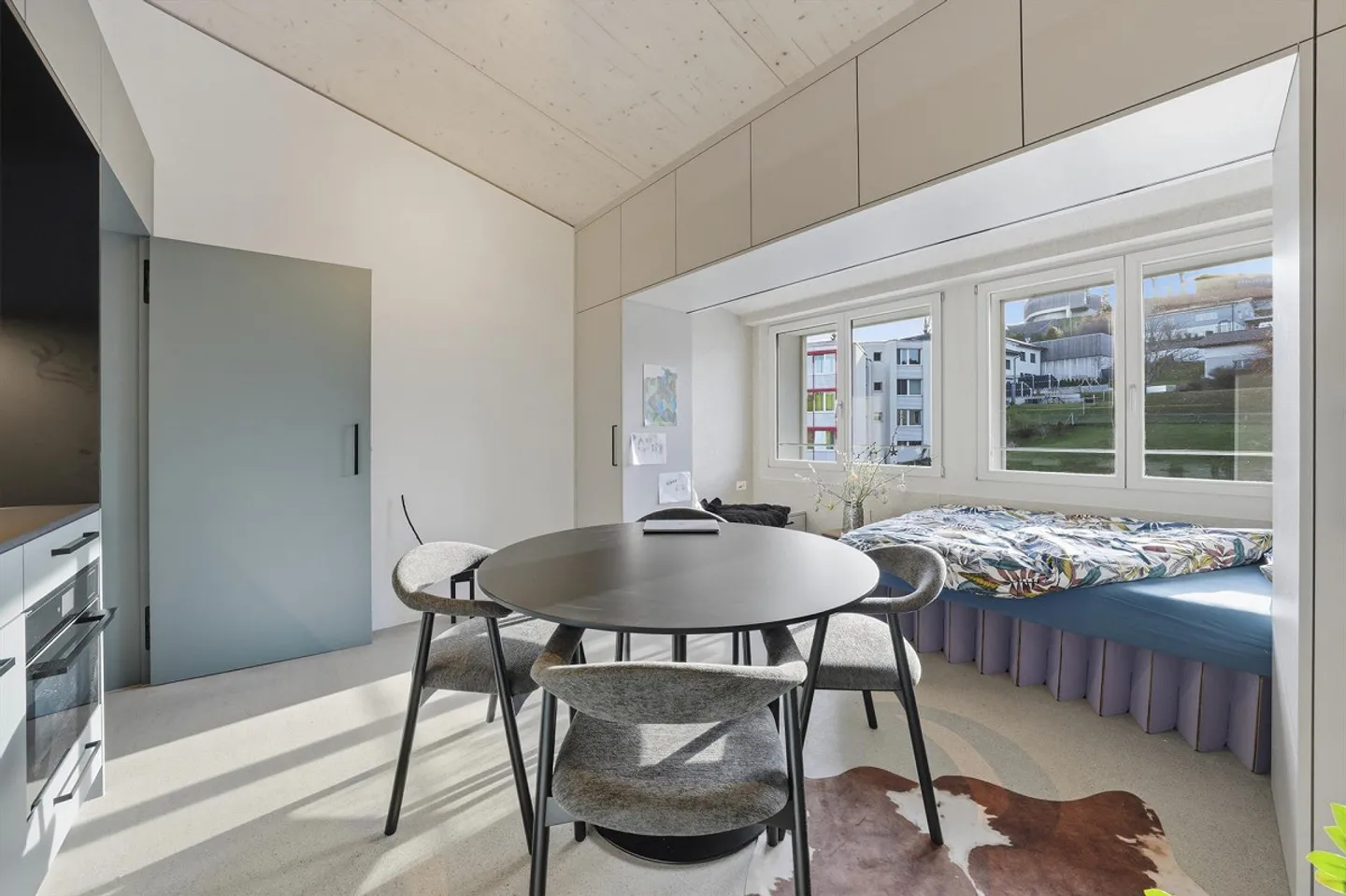 Furnished Design Studio with Sauna, Guest Room & Mobility Car - Photo 10 of 18