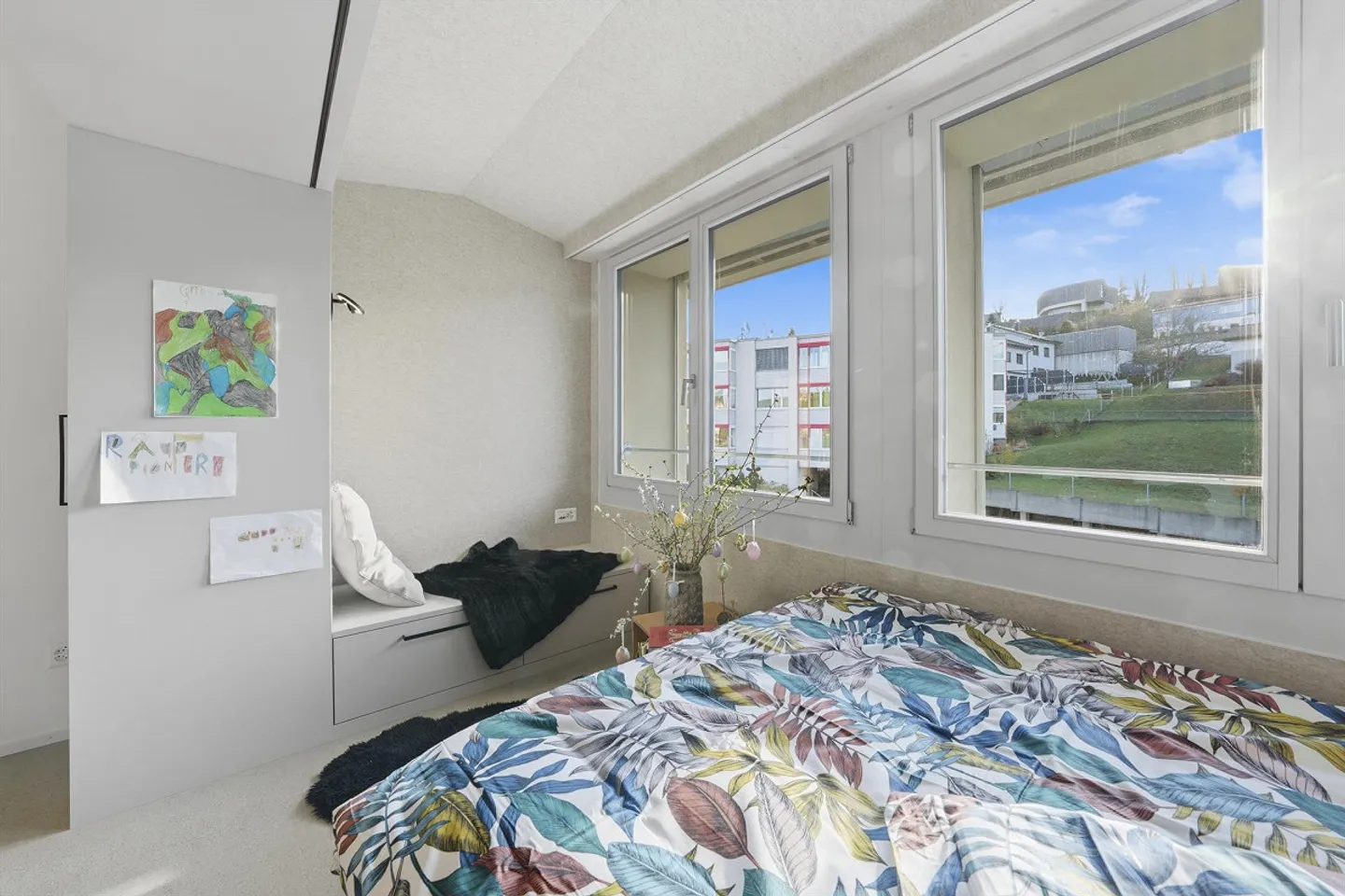 Furnished Design Studio with Sauna, Guest Room & Mobility Car - Photo 12 of 18