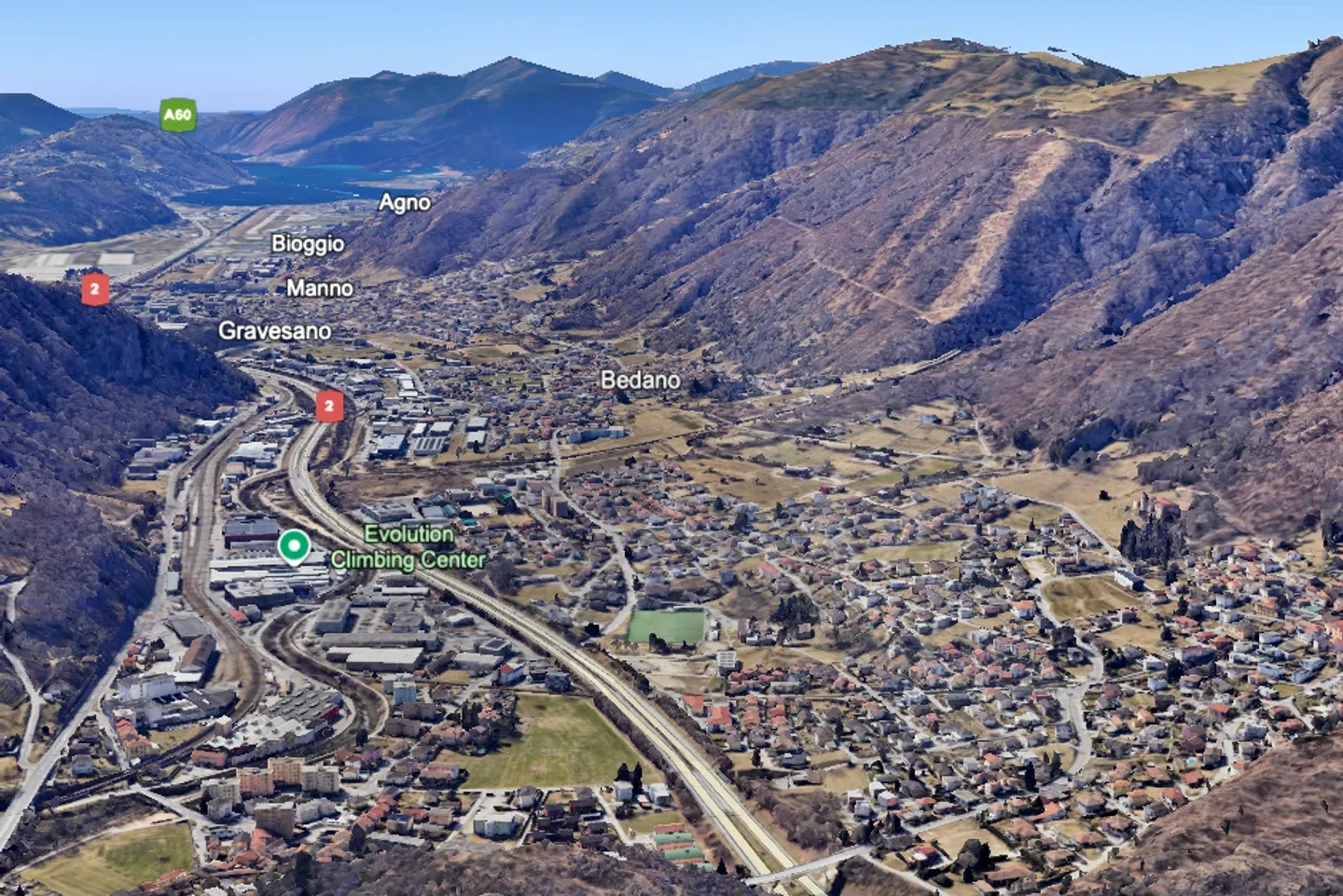 INDUSTRIELLES UND HANDWERKLICHES GEBÄUDE AN EINER STRATEGISCHEN LAGE - Foto 1 von 1