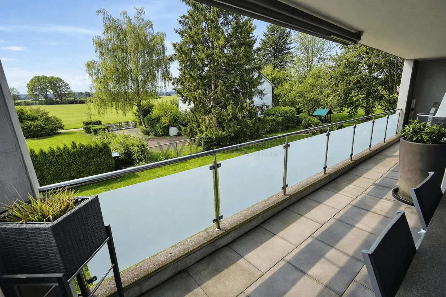 Charmante maison au bord du lac - Photo 5 sur 8