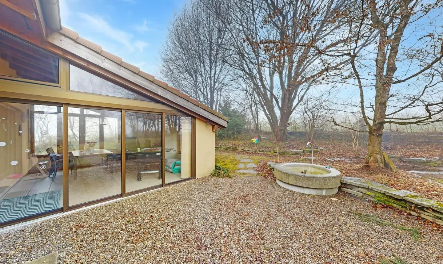 Maison Impressionnante dans un Emplacement Idéal - Photo 10 sur 11