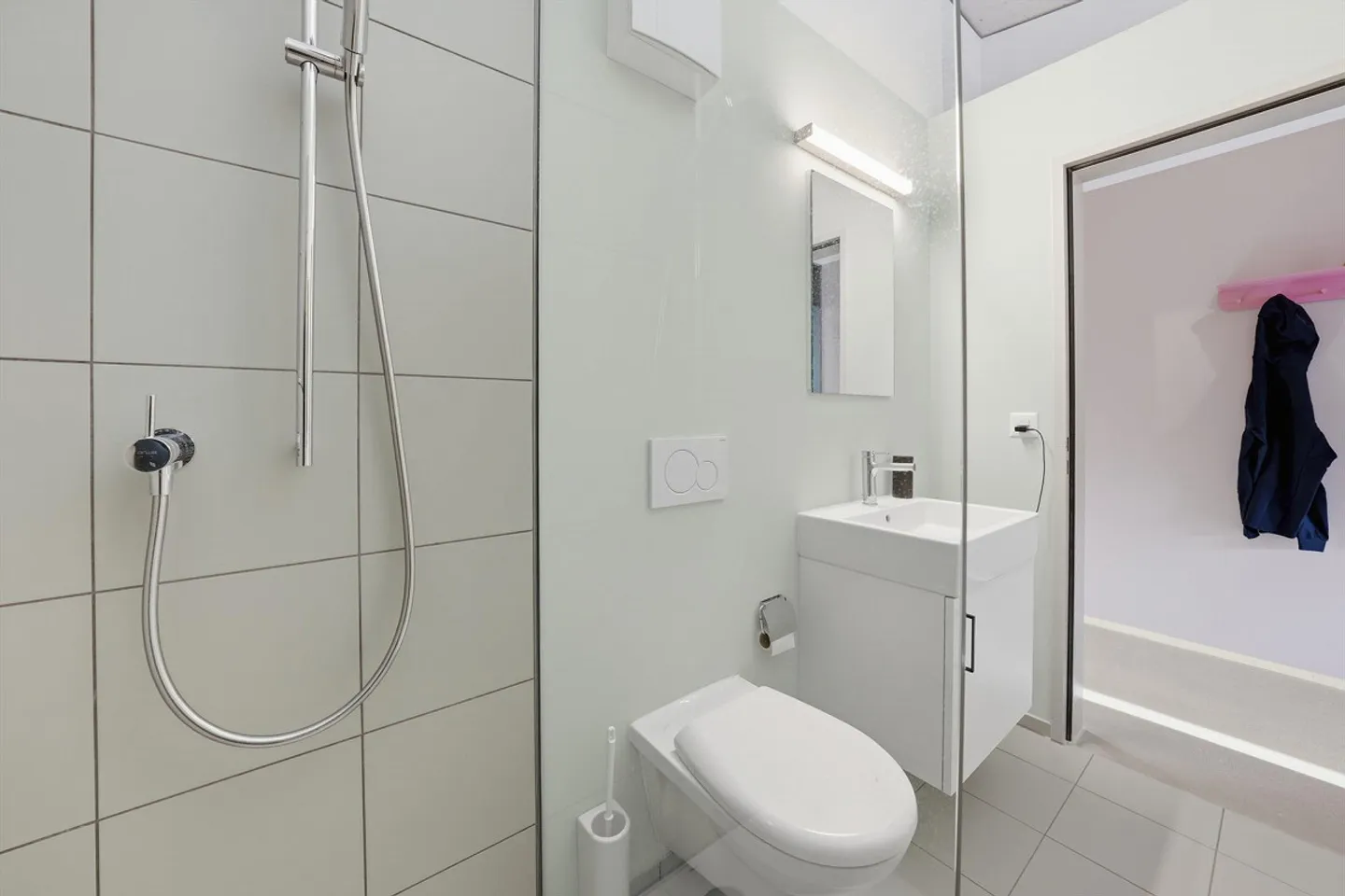 Furnished Design Studio with Sauna, Guest Room & Mobility Car - Photo 15 of 18