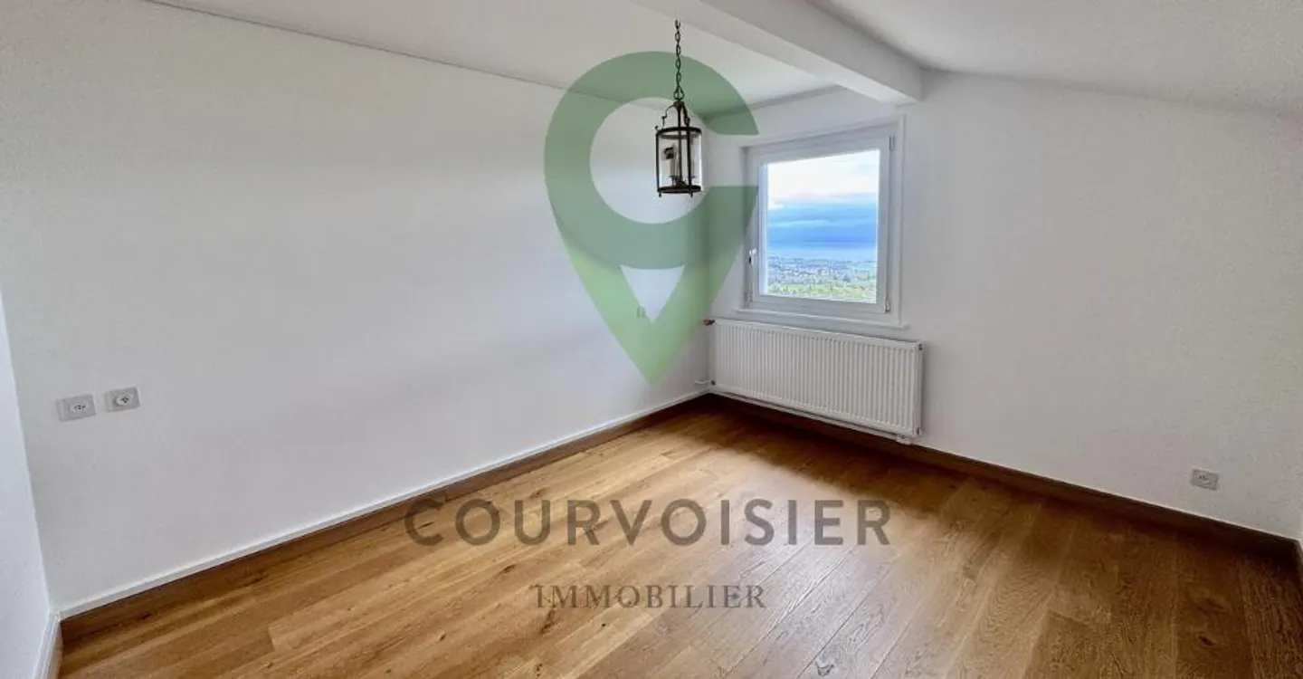 Casa indipendente di 6,5 con vista mozzafiato vicino a Begnins - Foto 11 di 13
