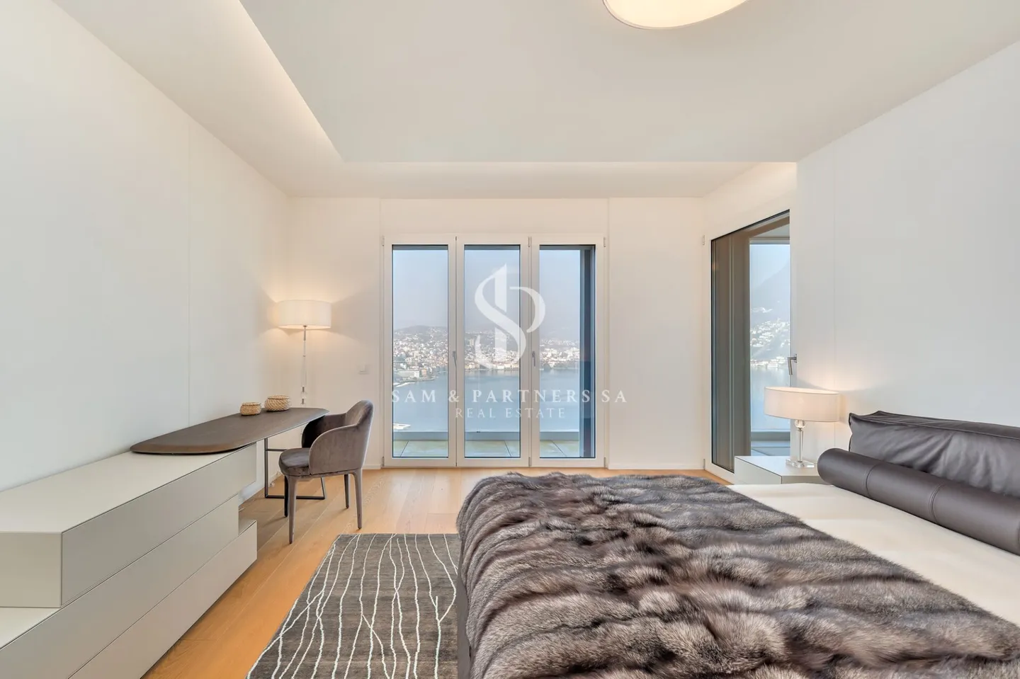 Penthouse di Lusso con Vista Lago - Foto 9 di 17