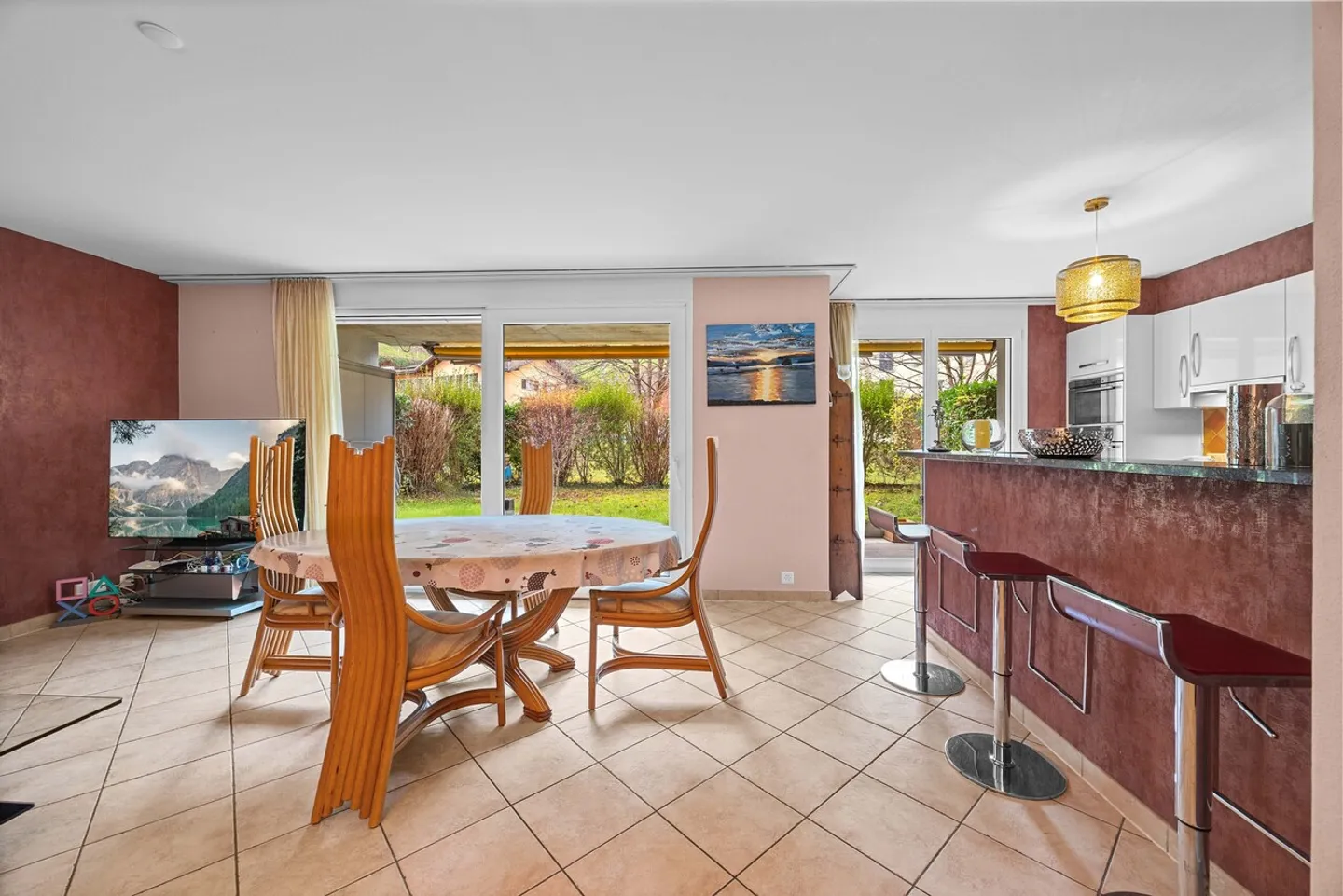 Appartement lumineux avec jardin - Photo 2 sur 10