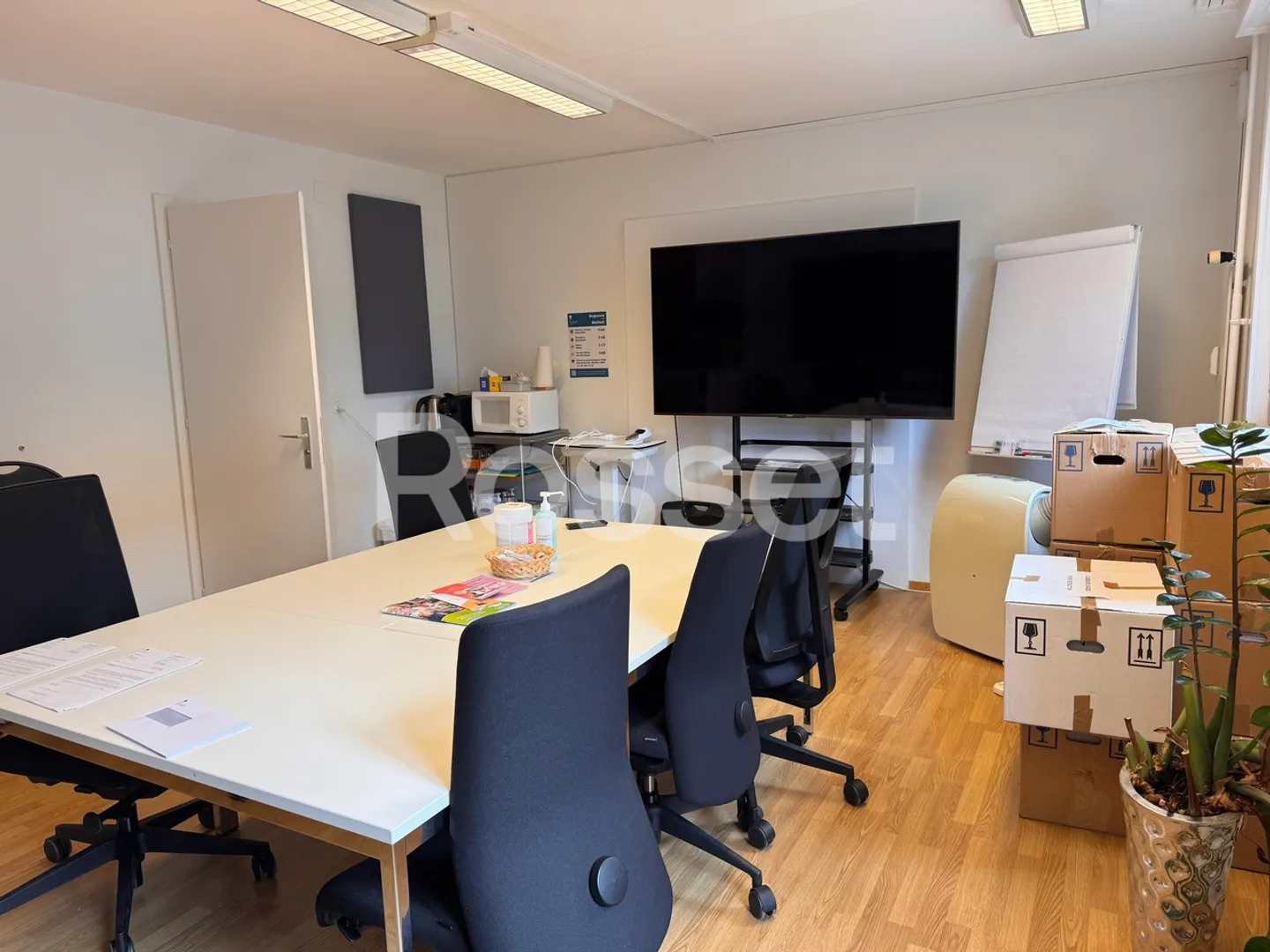 Spazio amministrativo o alloggio di 122m2 - Foto 2 di 7