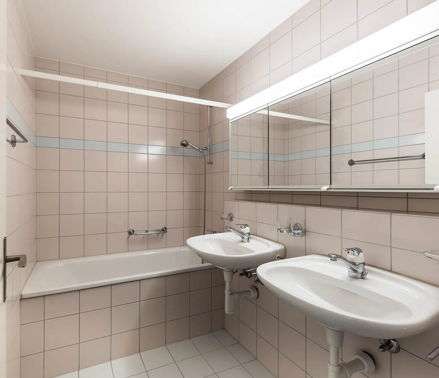 Living in the sun-drenched Füllinsdorf - Photo 7 of 11