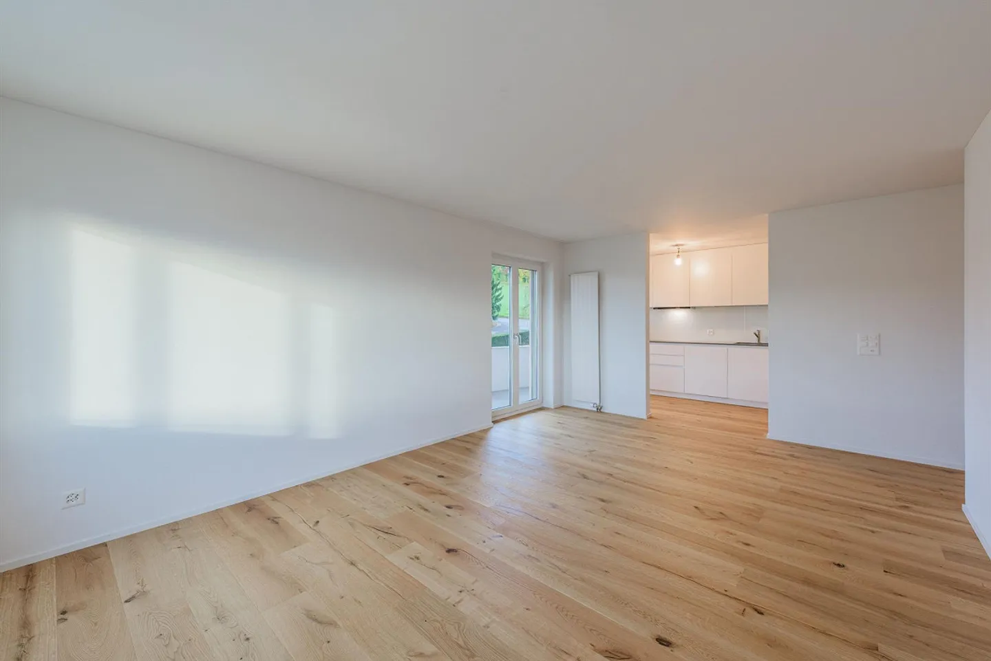 Appartamento luminoso e affascinante con 3 camere - completamente ristrutturato - Foto 7 di 8