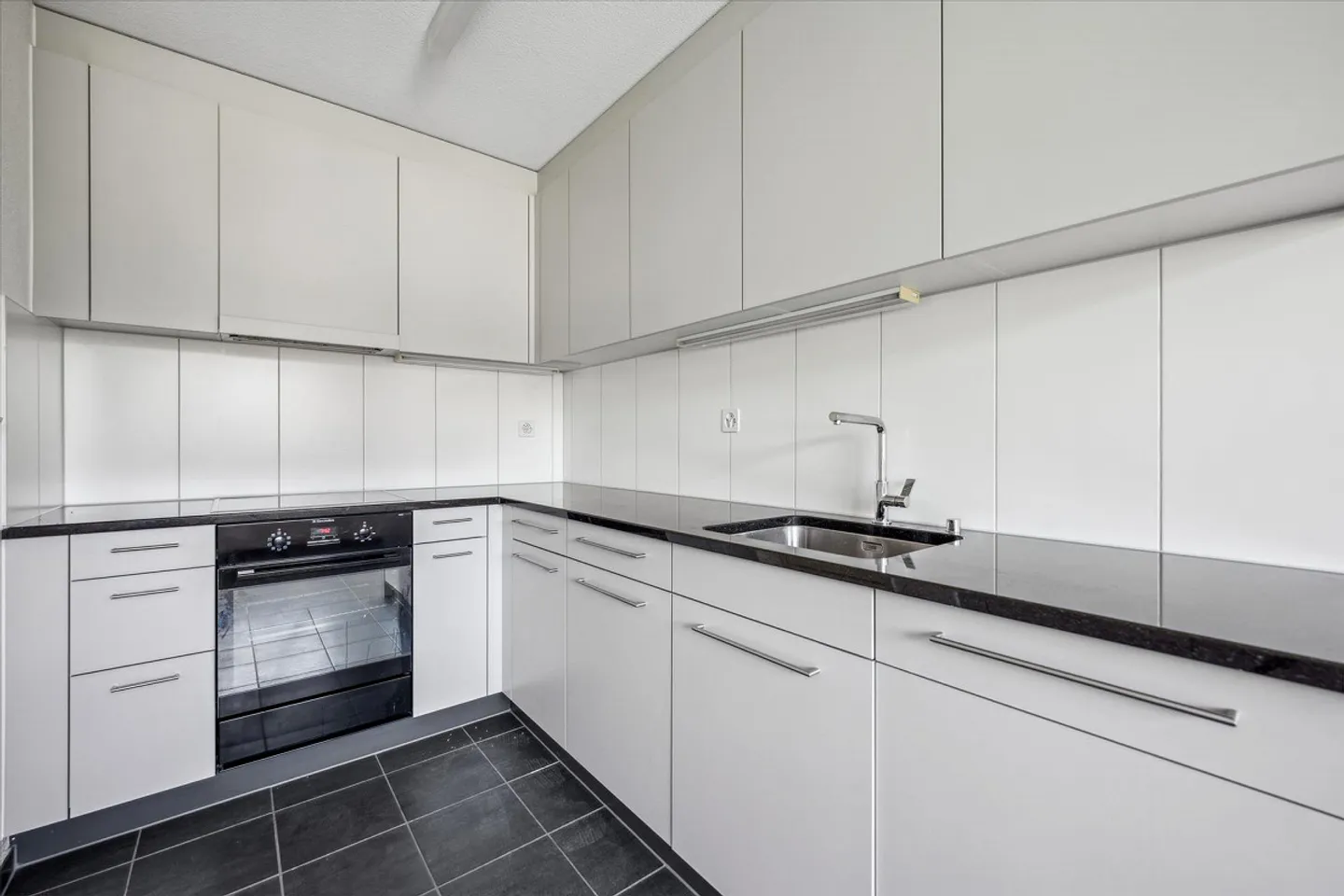 Appartamento accogliente vicino alla stazione - Foto 4 di 8