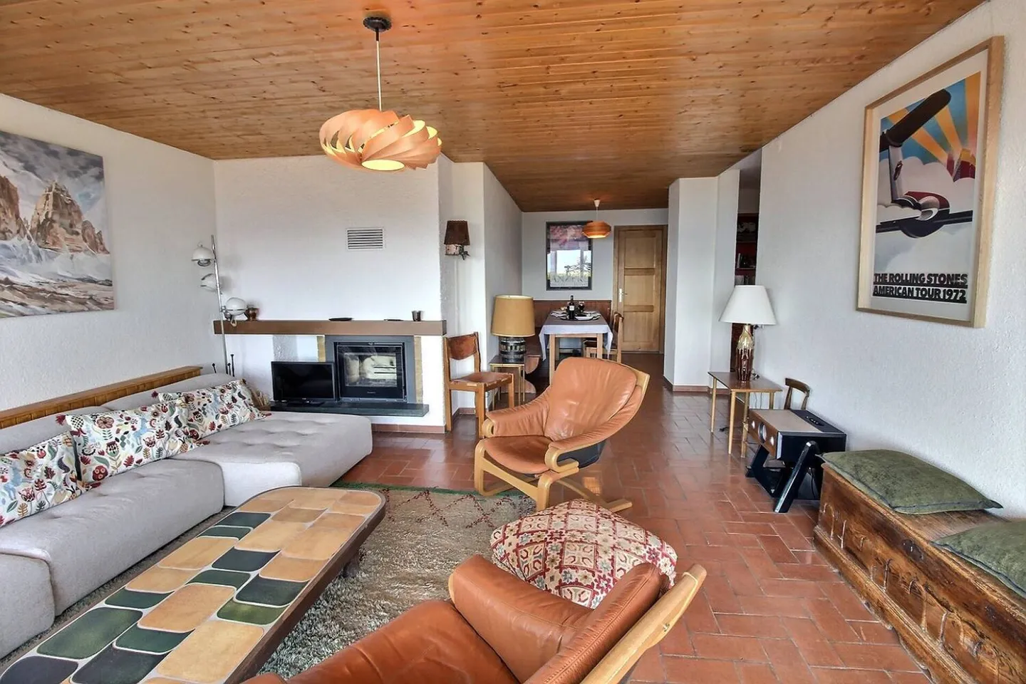 Apartment for rent - Photo 2 of 12