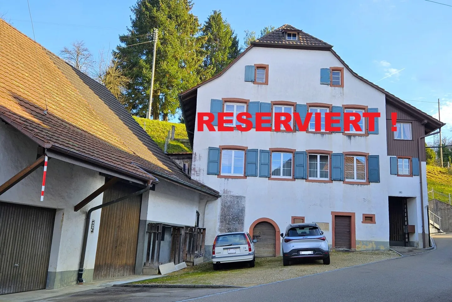 *RESERVIERT!* - Grosszügig Wohnen im charmanten Dorfkern von Ziefen - Foto 1 von 12