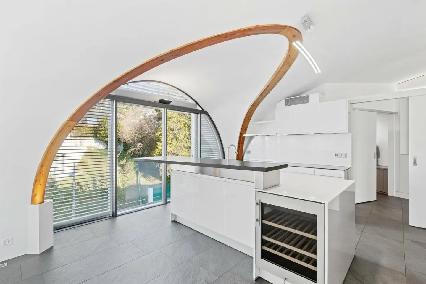 Penthouse moderne avec vue - Photo 3 sur 12