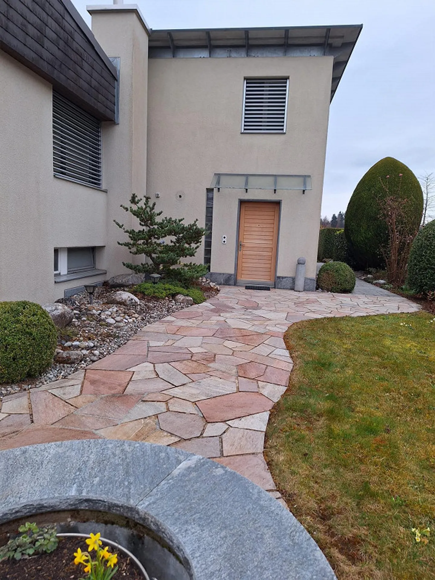 3.5-Room Maisonette Apartment with Balcony - Photo 1 of 6