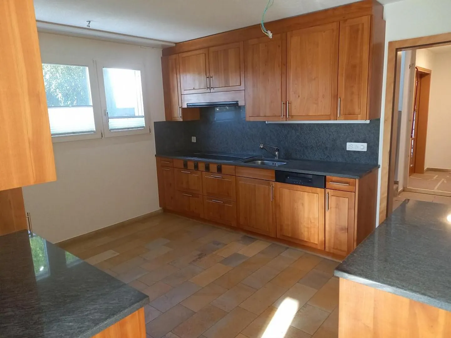 3.5-Room Maisonette Apartment with Balcony - Photo 2 of 6