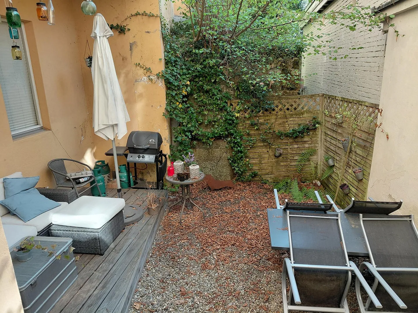 Bijou dans le meilleur emplacement - Photo 2 sur 10