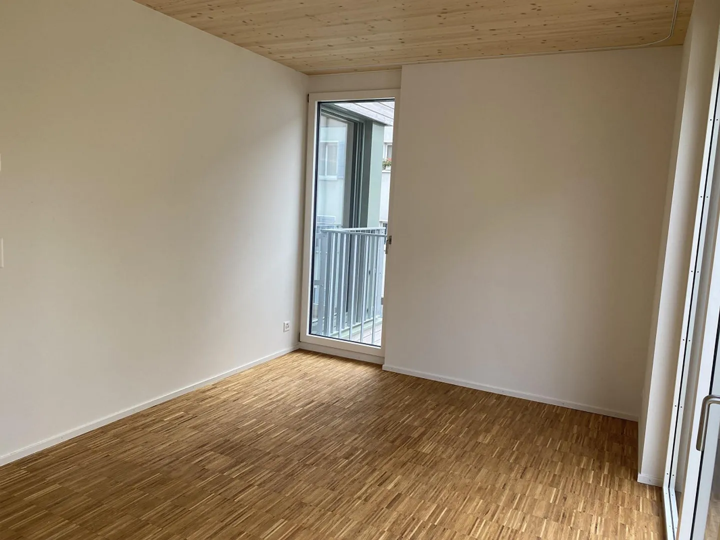 Appartement moderne avec grand balcon - Photo 6 sur 9