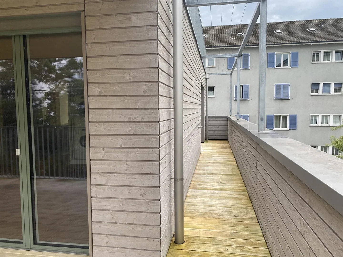Appartement moderne avec grand balcon - Photo 8 sur 9