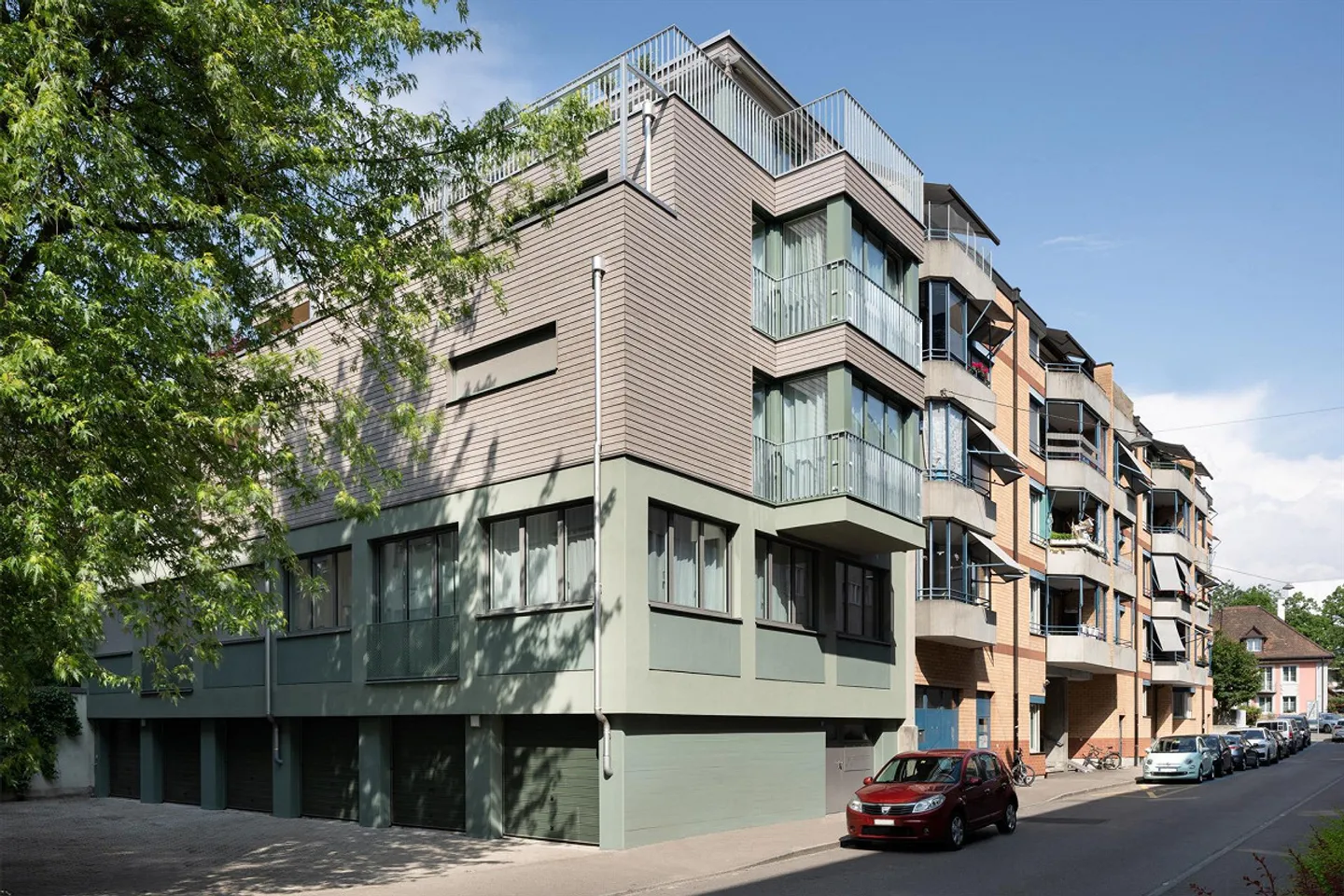 Appartement moderne avec grand balcon - Photo 1 sur 9