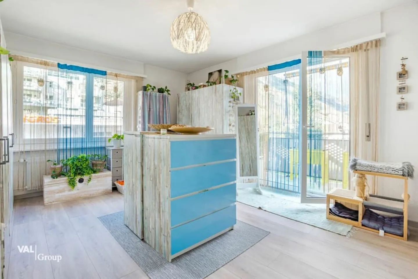 Appartement rénové dans une maison bifamiliale dans un emplacement central, ensoleillé et calme - Photo 7 sur 13