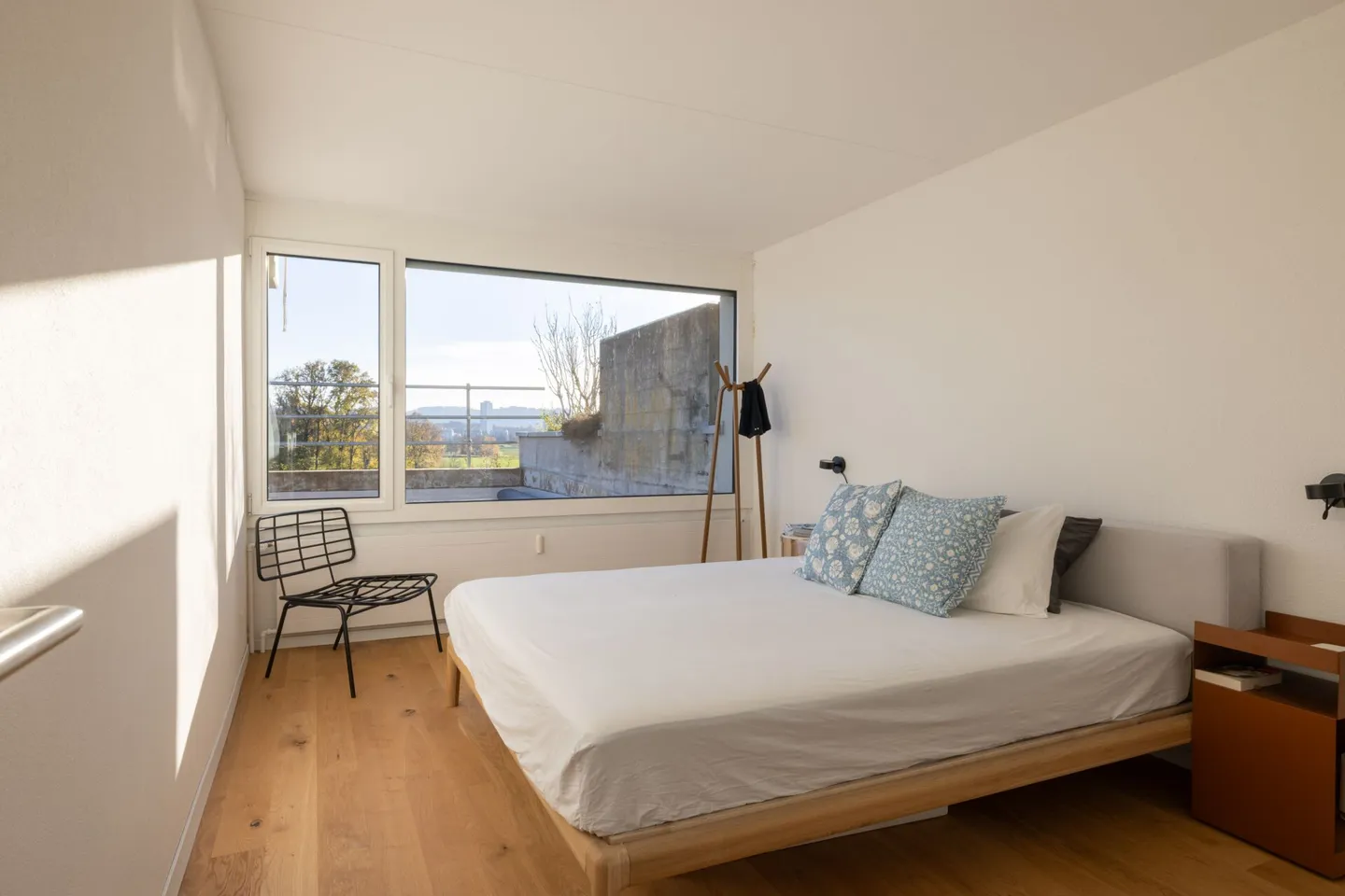 Aussergewöhnliche 4.5 Zimmer Terrassenwohnung an Toplage in Bolligen - Photo 11 of 13