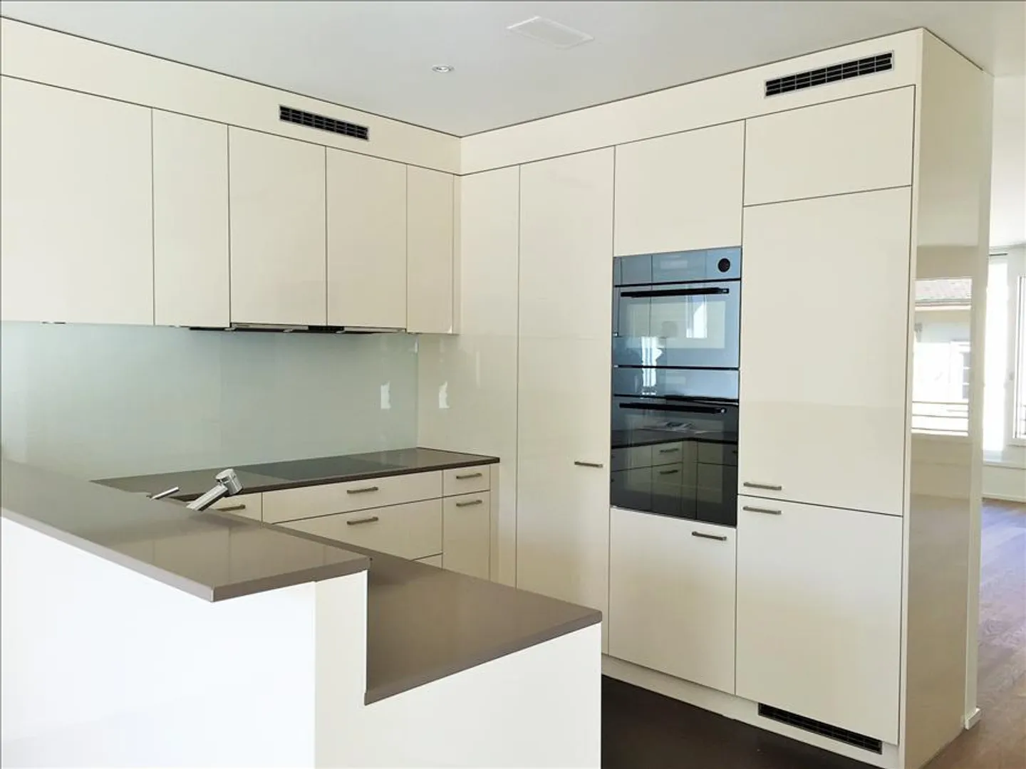 Appartement de rêve au cœur de la vieille ville ! - Photo 6 sur 11