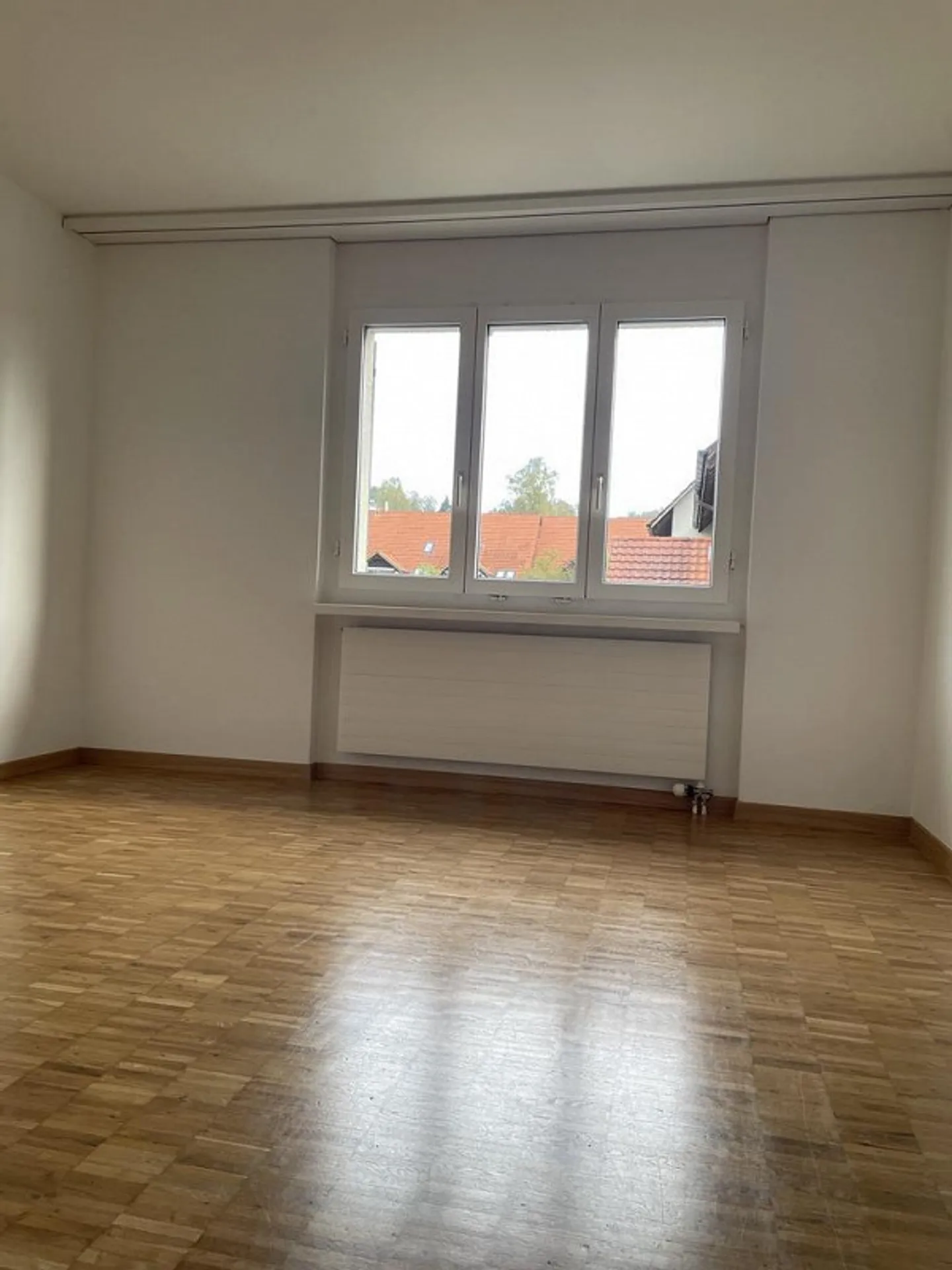 Appartamento affascinante di 4,5 stanze in un insediamento adatto ai bambini - Foto 6 di 9