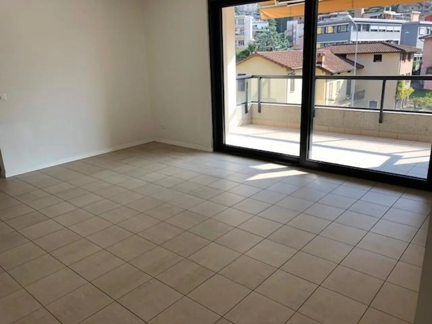 Geräumige Wohnung in Pregassona - Foto 2 von 5