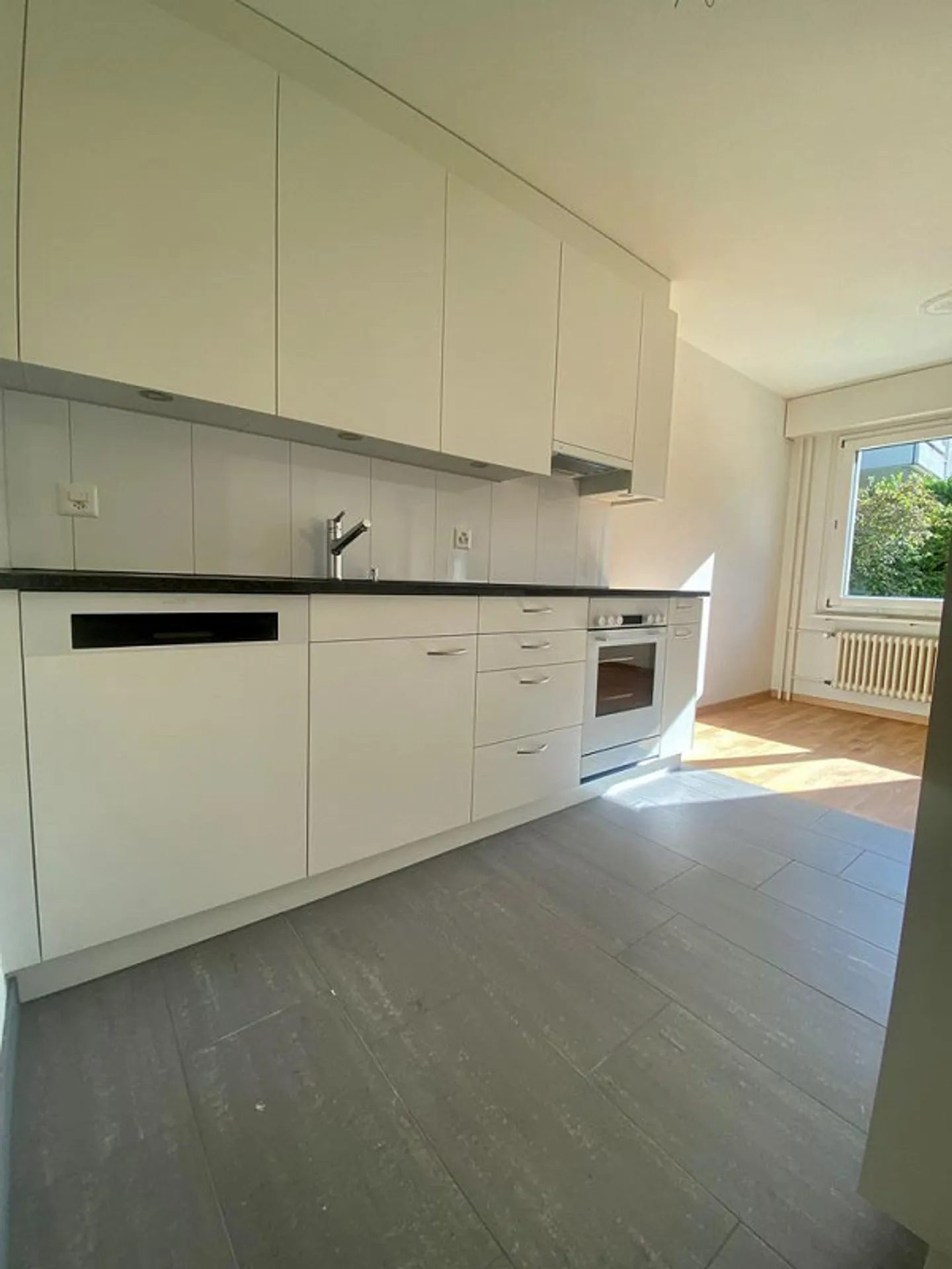 Temporary Rental Until 30.09.2026 - Photo 1 of 6