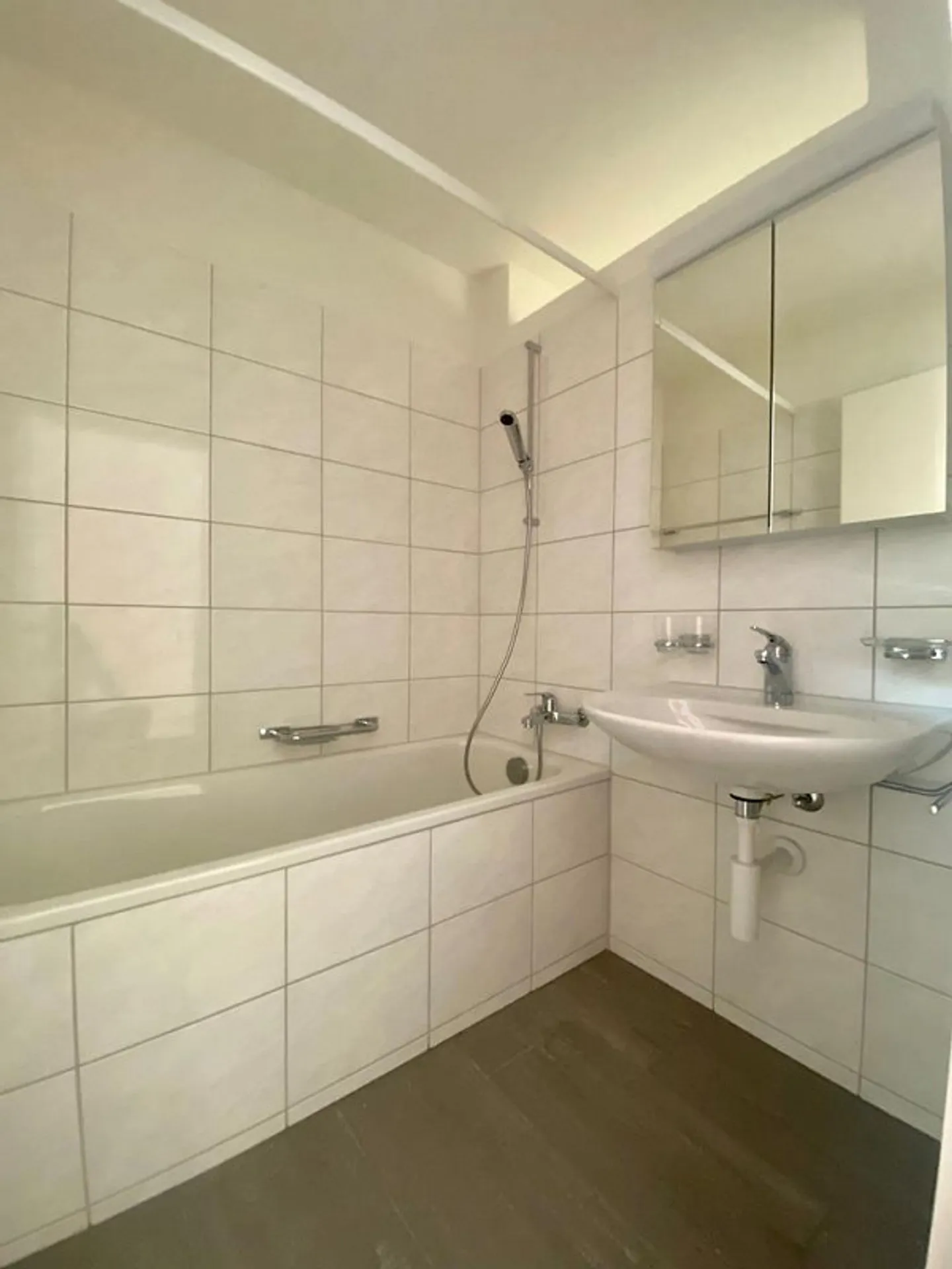 Temporary Rental Until 30.09.2026 - Photo 3 of 6