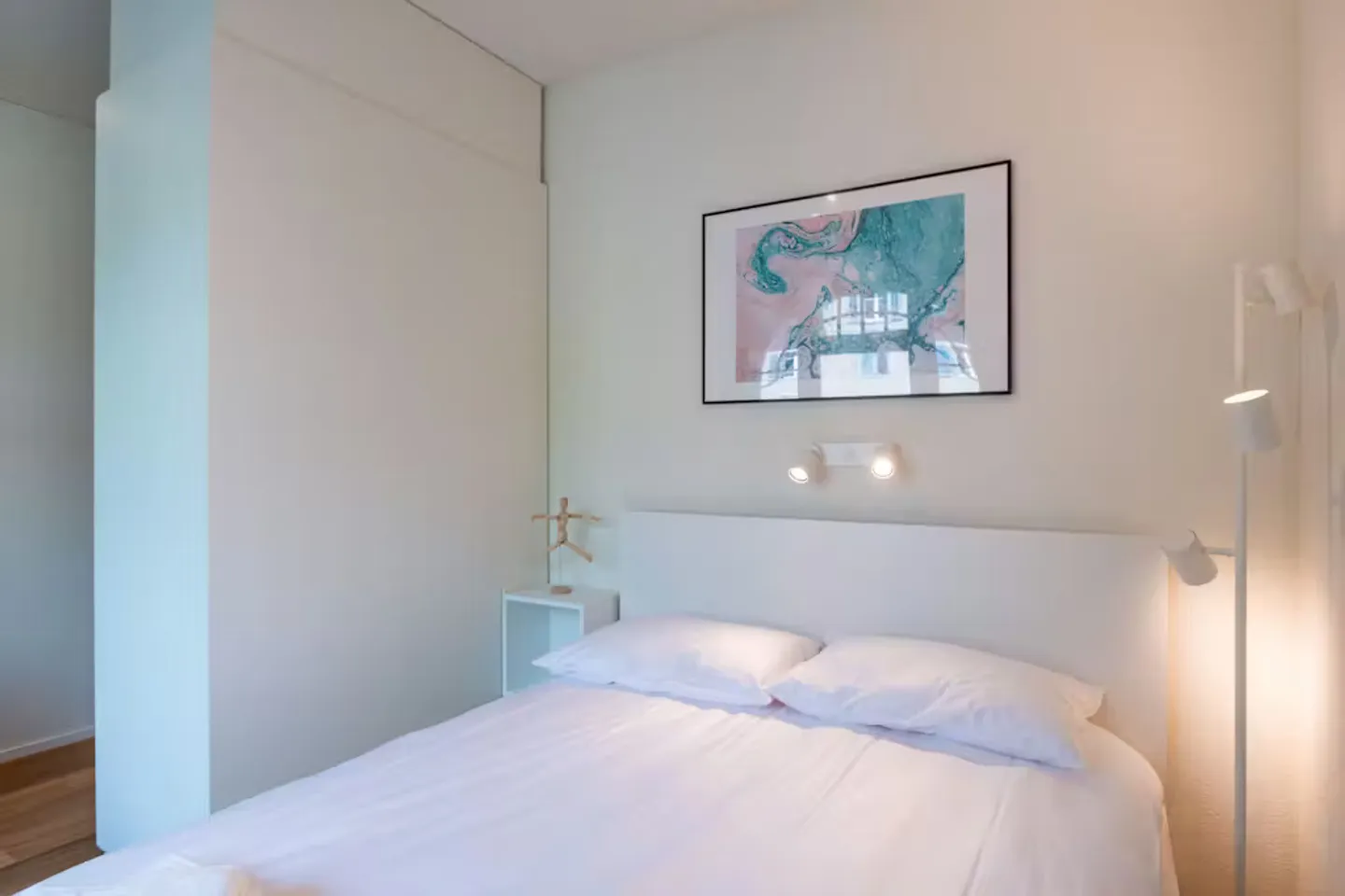 Chic Apartment in Zürich - Photo 4 of 9