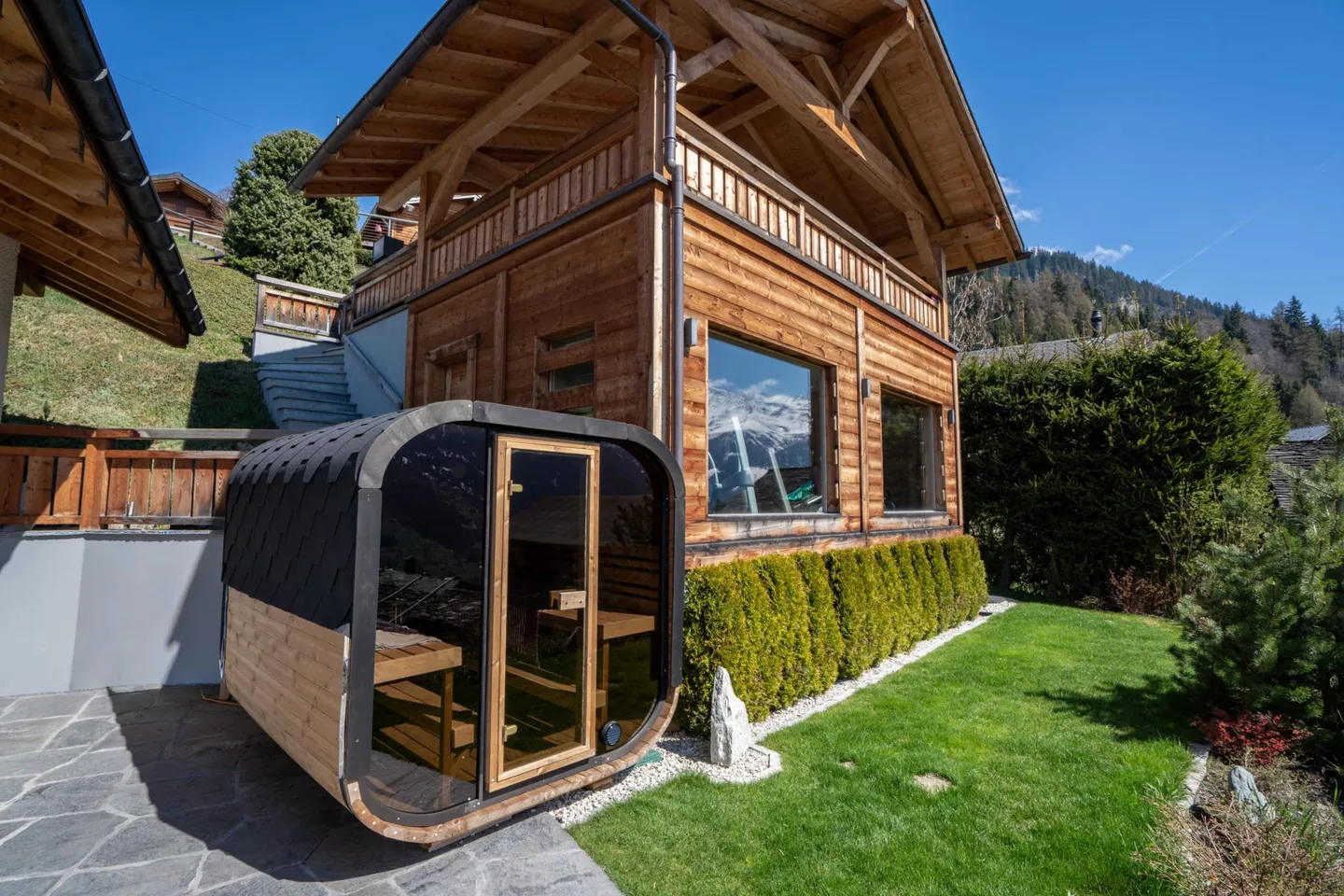 Un chalet con 5 camere situato nel pittoresco villaggio di Médières. - Foto 9 di 10
