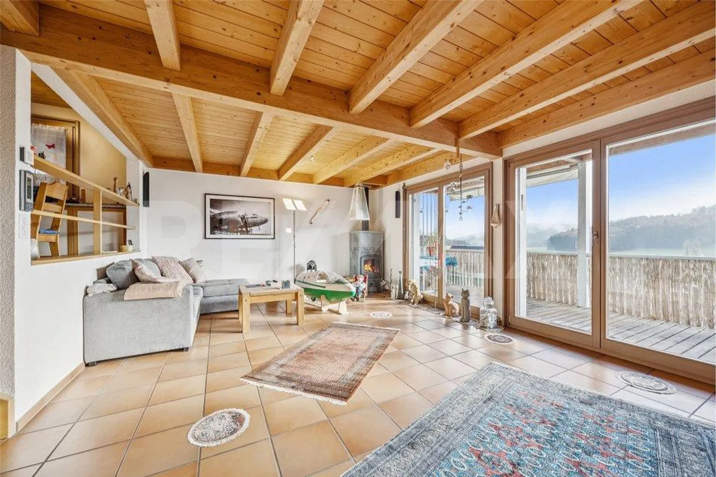 Sonniges Einfamilienhaus mit Pool - Foto 6 von 13