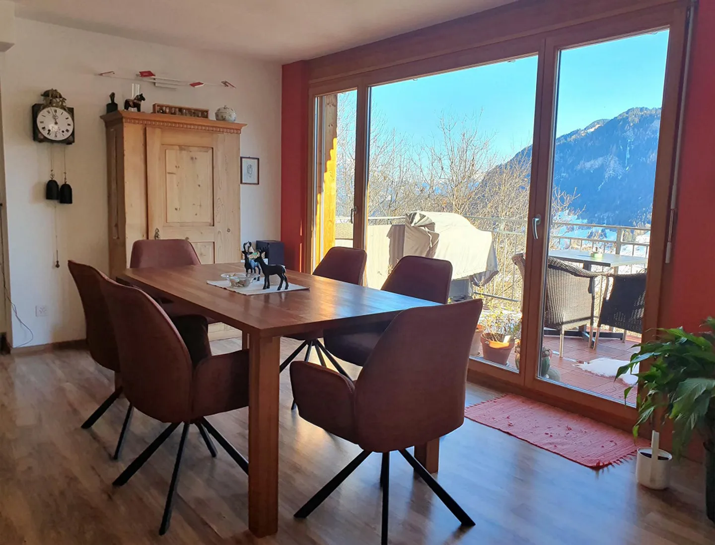 Modern 4.5-room apartment with BREATHTAKING views - Photo 2 of 15