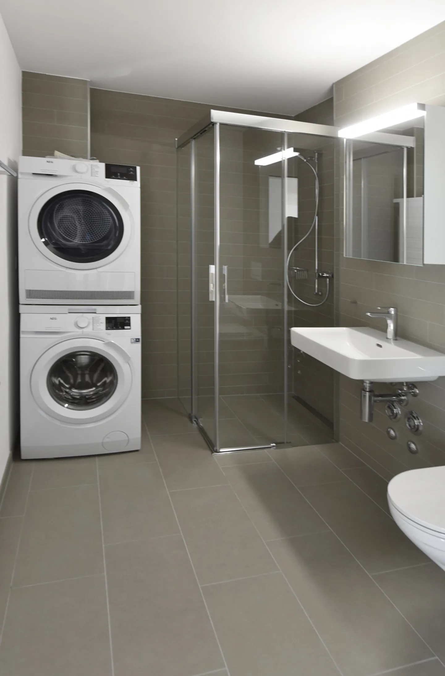 Appartement lumineux de 2,5 pièces au cœur de Malters - Photo 3 sur 6