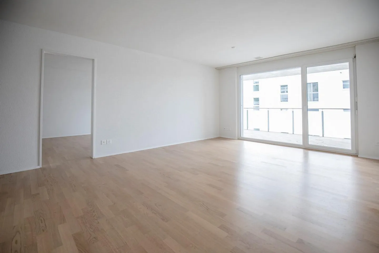 New beginning in a new apartment. SIMISHÖLZLI - Photo 4 of 9