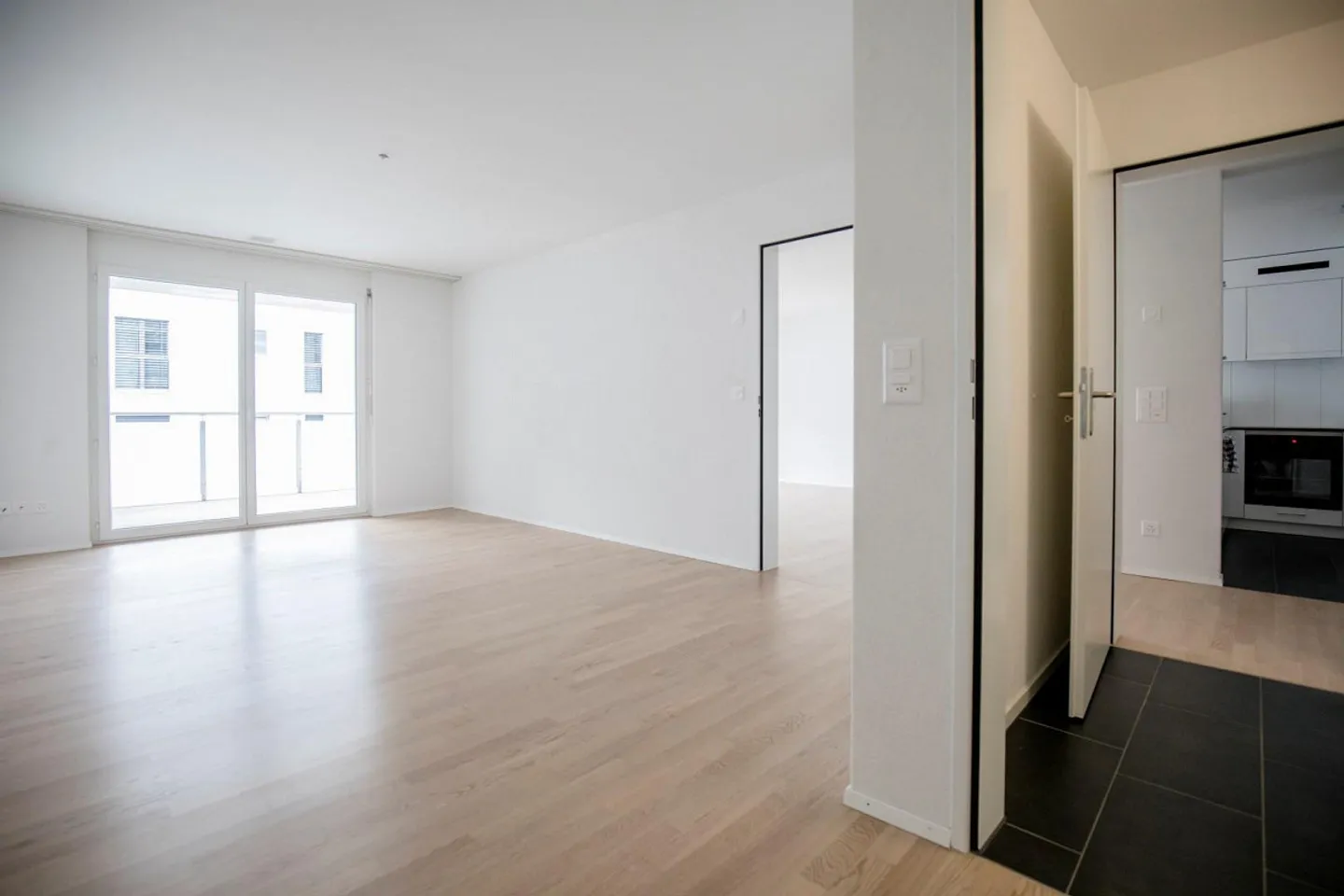 New beginning in a new apartment. SIMISHÖLZLI - Photo 7 of 9