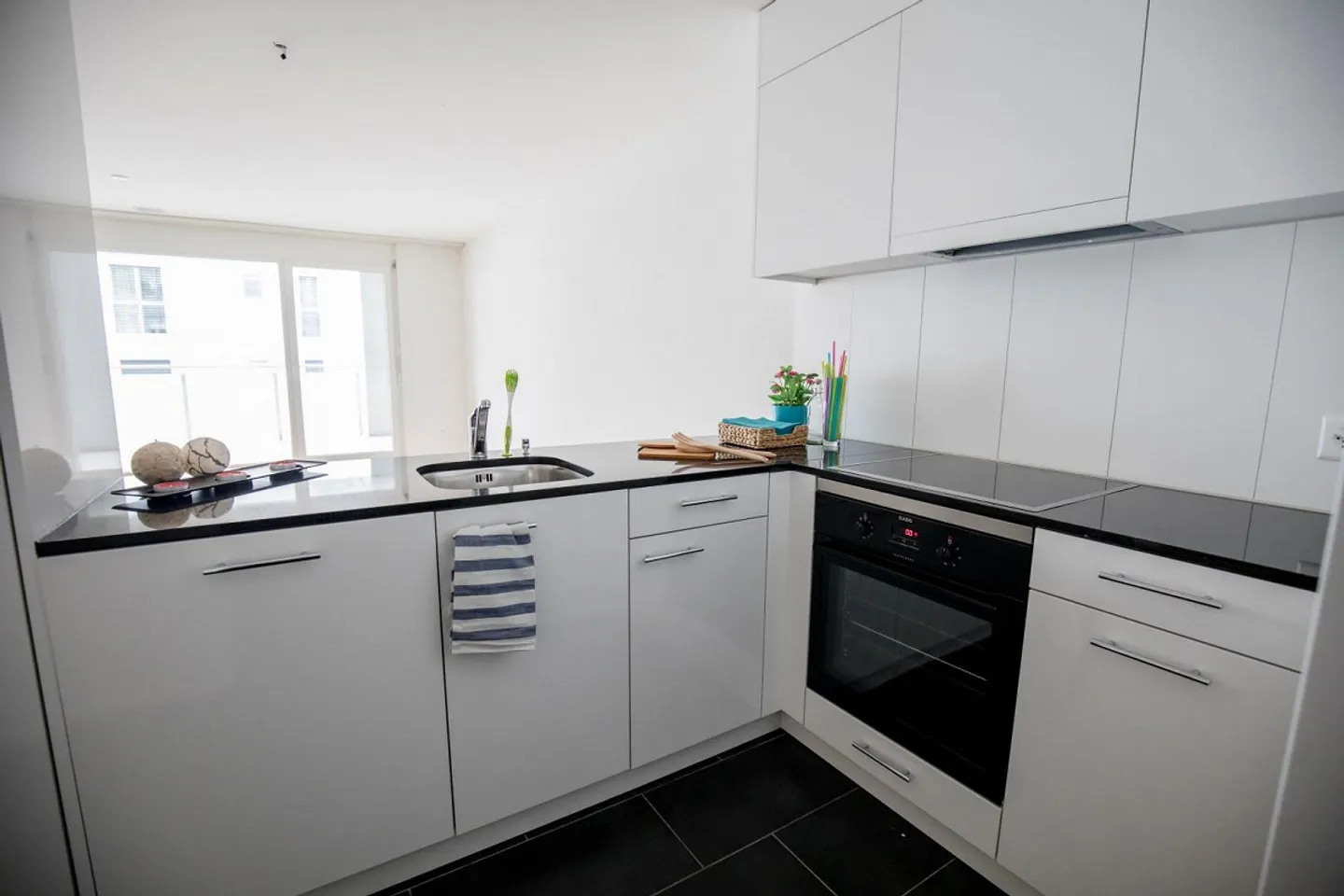 New beginning in a new apartment. SIMISHÖLZLI - Photo 8 of 9