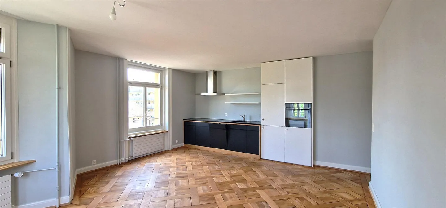 Appartamento moderno di 2,5 stanze con atmosfera storica - Foto 2 di 11