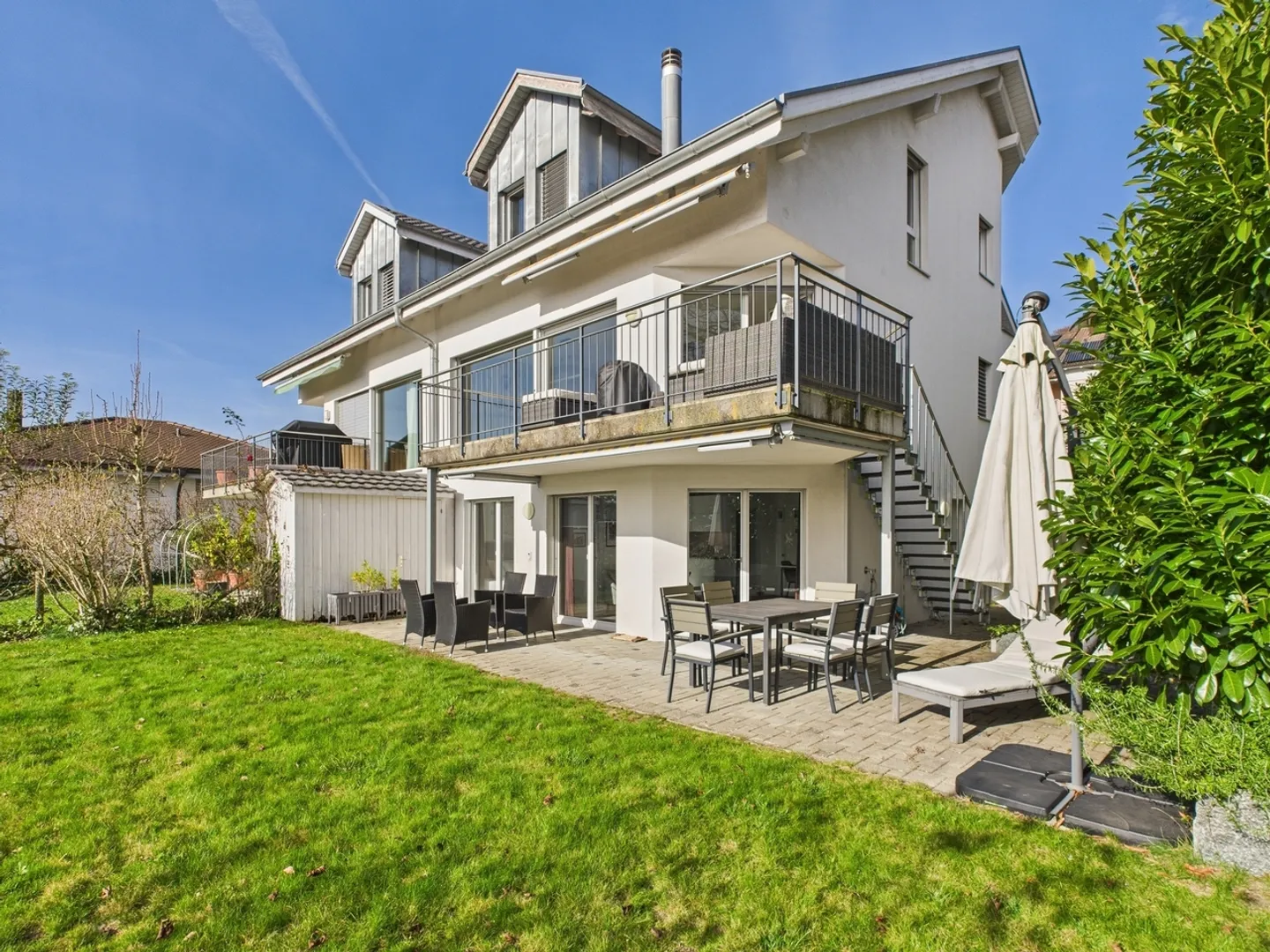 Modernes und grosszügiges Duplexhaus in Buchs  ideal für Familien - Foto 1 von 13