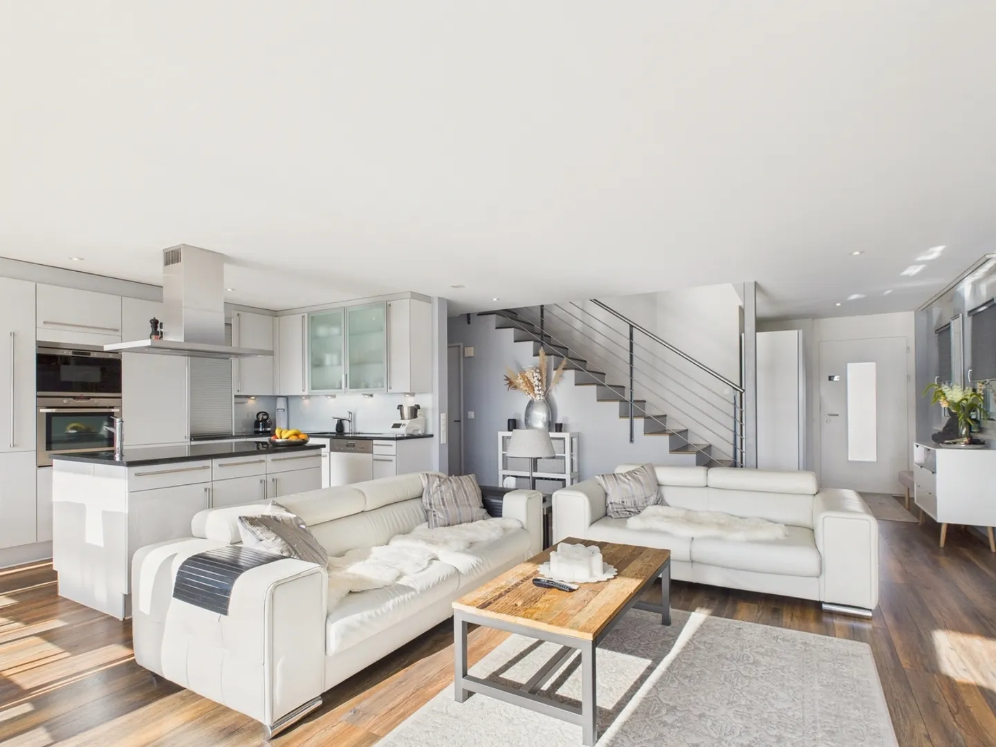 Modernes und grosszügiges Duplexhaus in Buchs  ideal für Familien - Foto 2 von 13