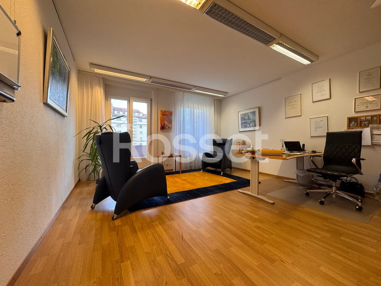 Spazio amministrativo o alloggio di 114m2 - Foto 2 di 7