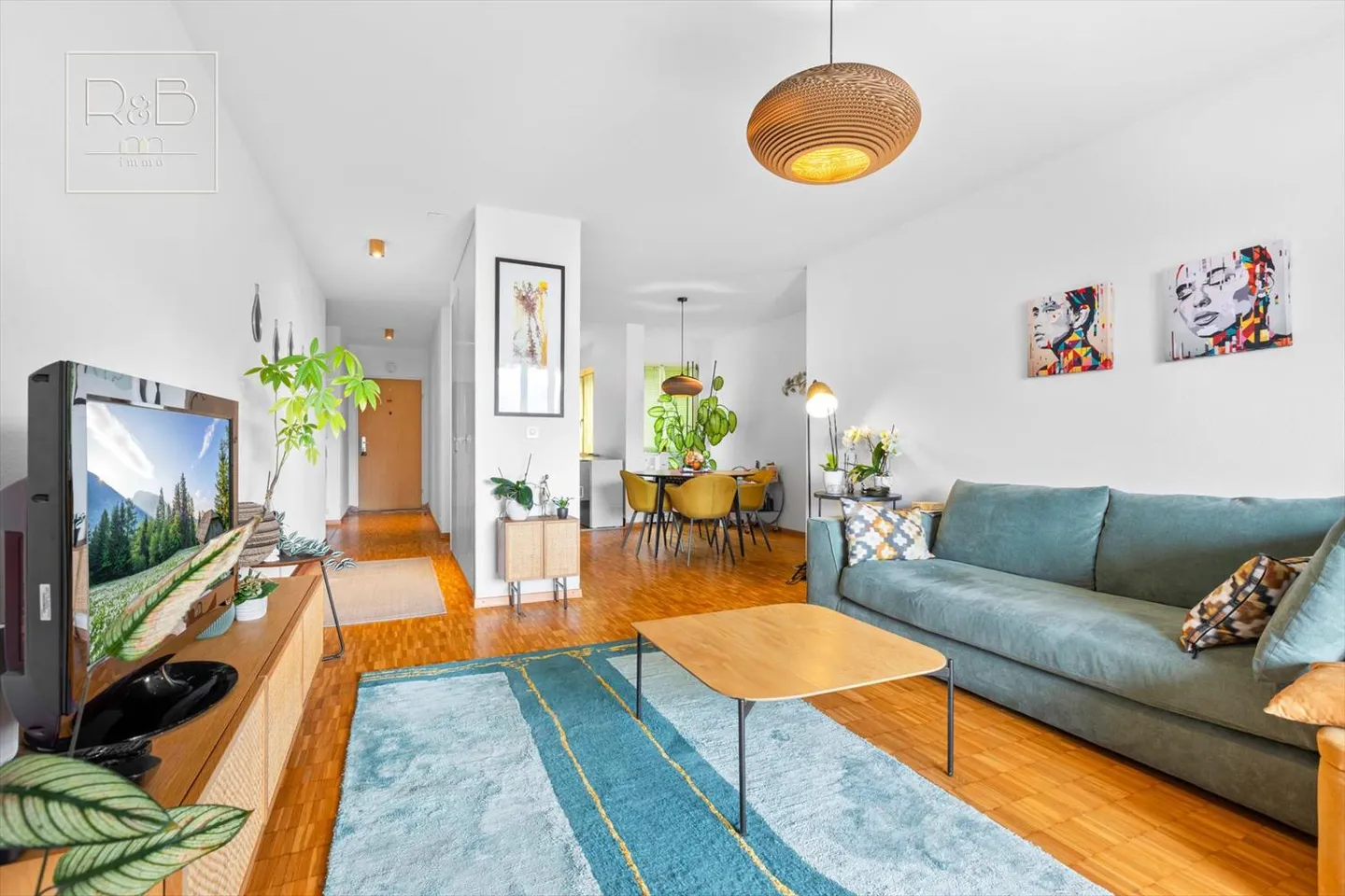 Appartamento di 3,5 locali con bella vista sul lago e sulle montagne - Foto 1 di 9