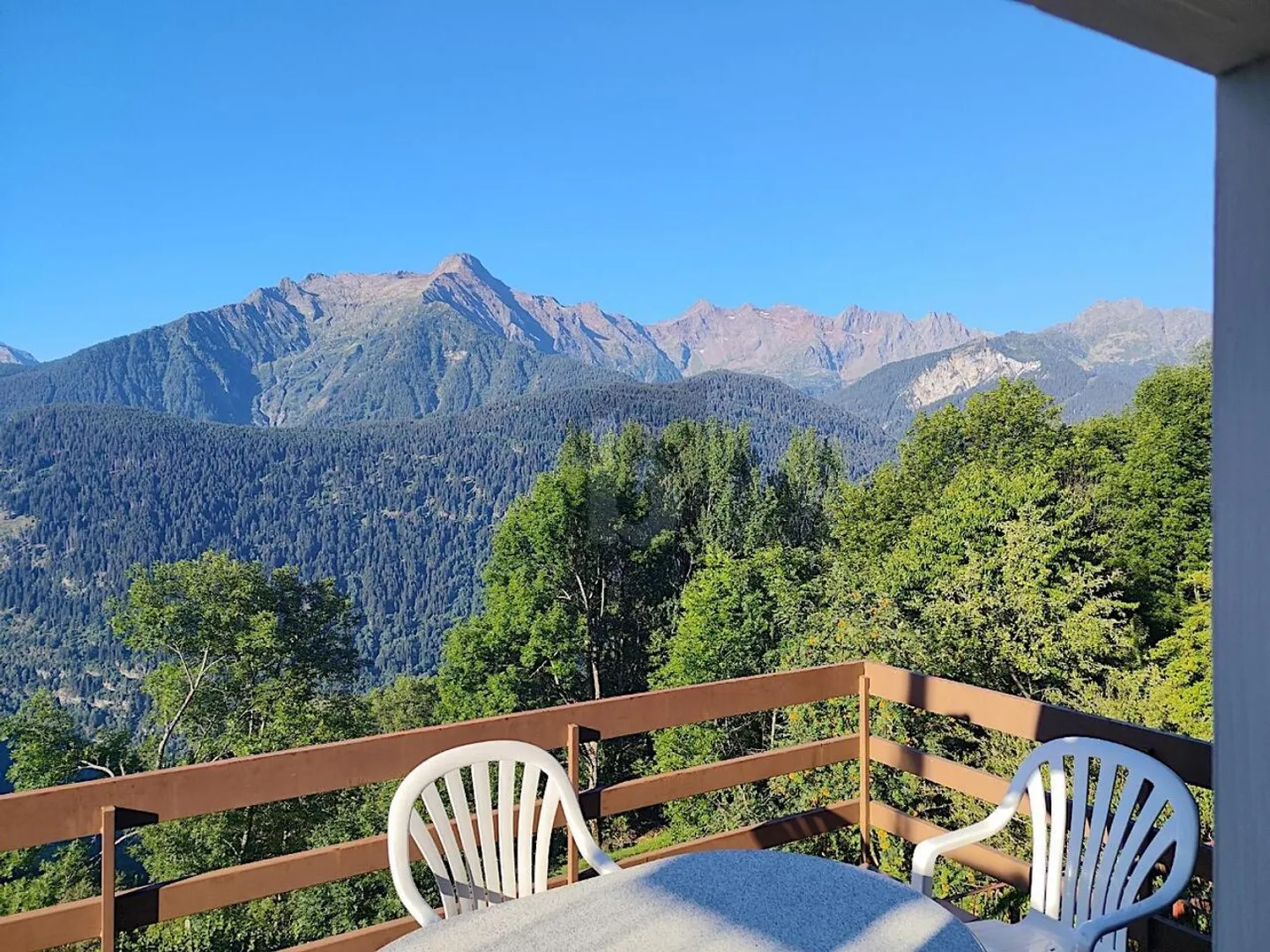 Beautiful house with terrace and open view - Photo 2 of 6
