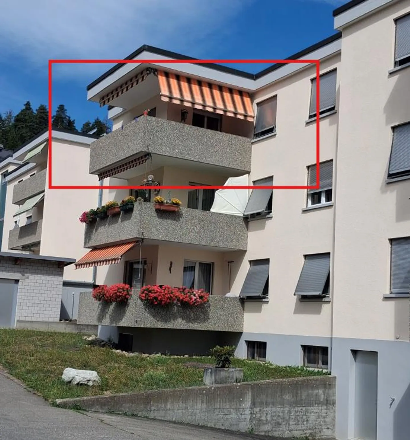 Bellissimo appartamento mansardato di 4 1/2 locali (3° piano) - Foto 2 di 7