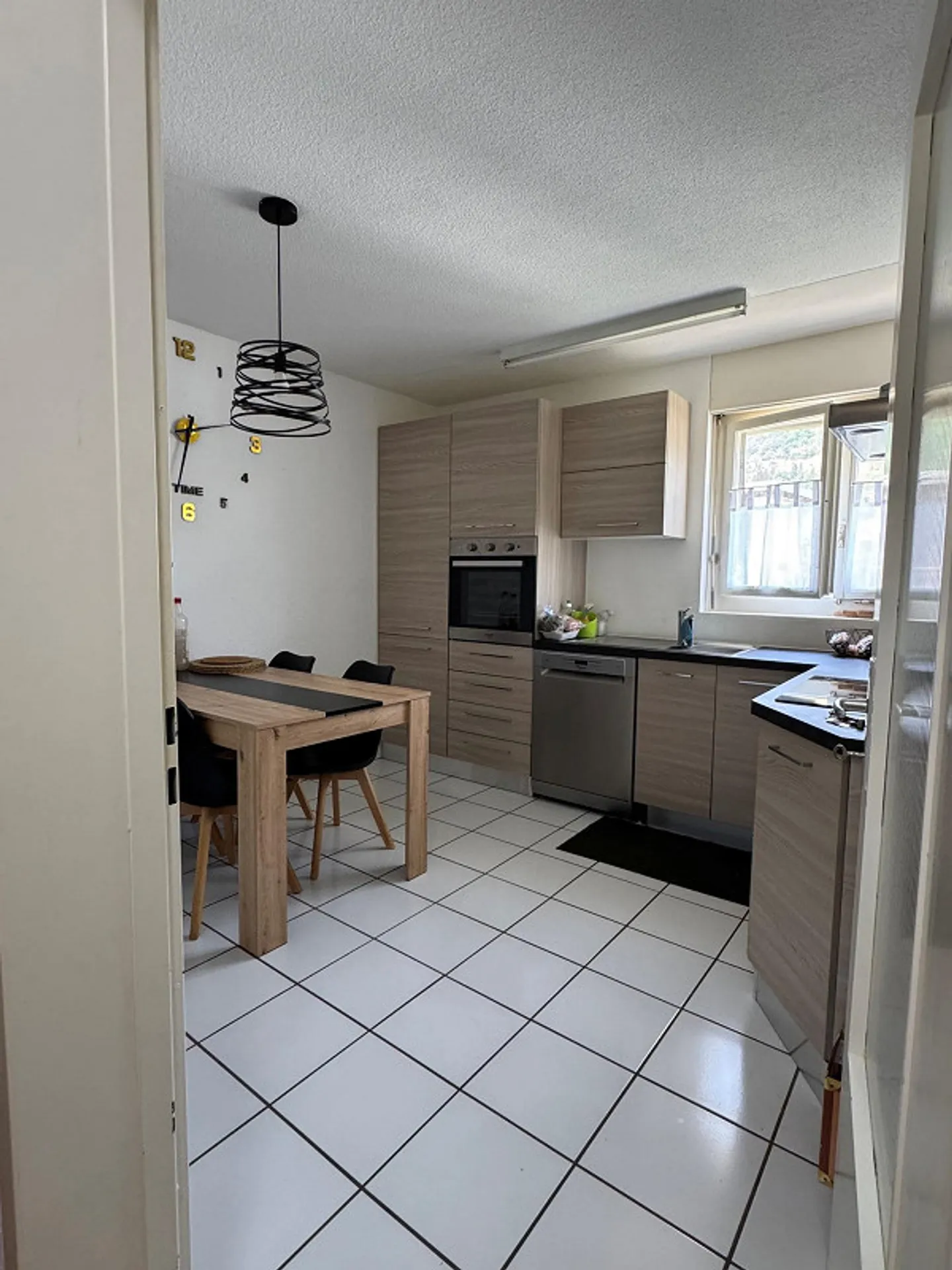 Bellissimo appartamento mansardato di 4 1/2 locali (3° piano) - Foto 3 di 7