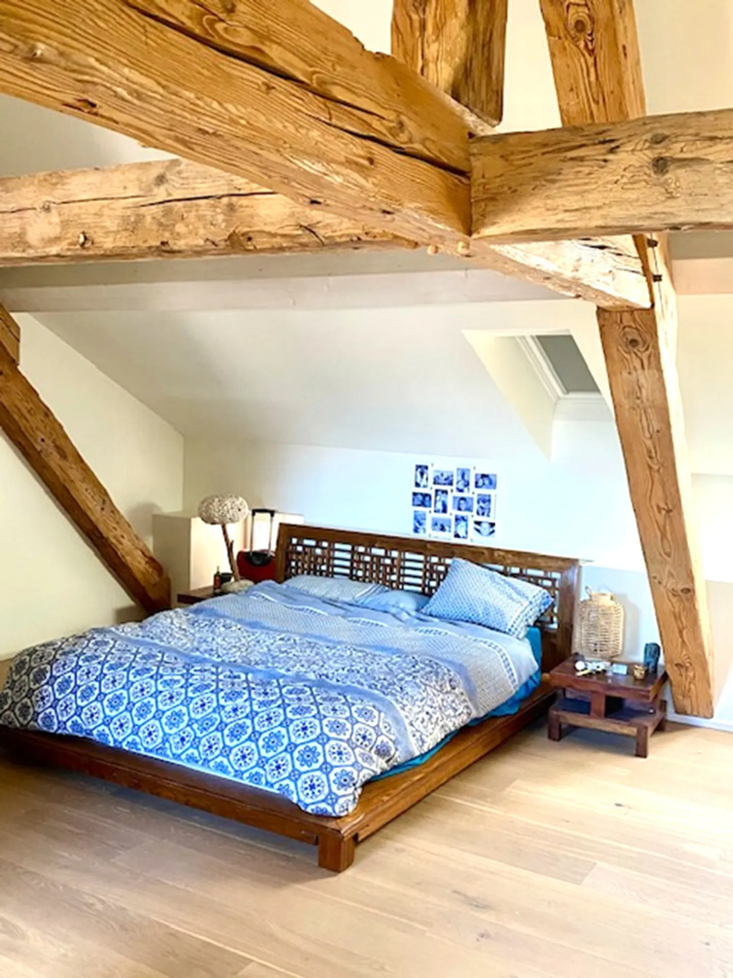 Magnificent 4.5-room apartment in a village house, garden access - Photo 9 of 12