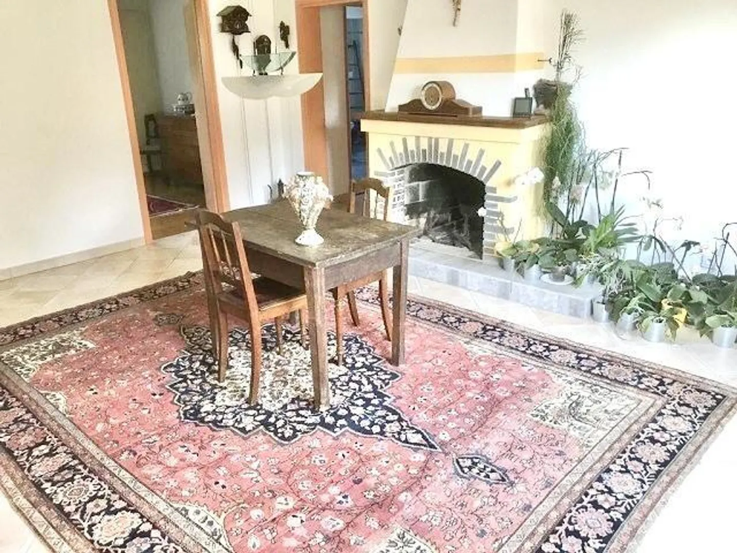 Country house with 2 apartments in a secluded location with plenty of land - Photo 14 of 55