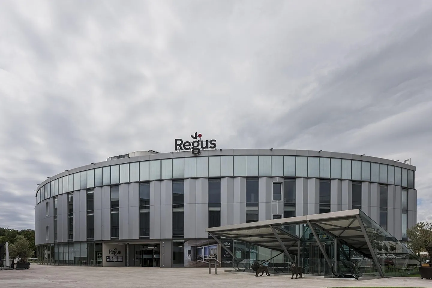 Spazio ufficio aperto per 10 persone presso Regus iLife City - Foto 3 di 10