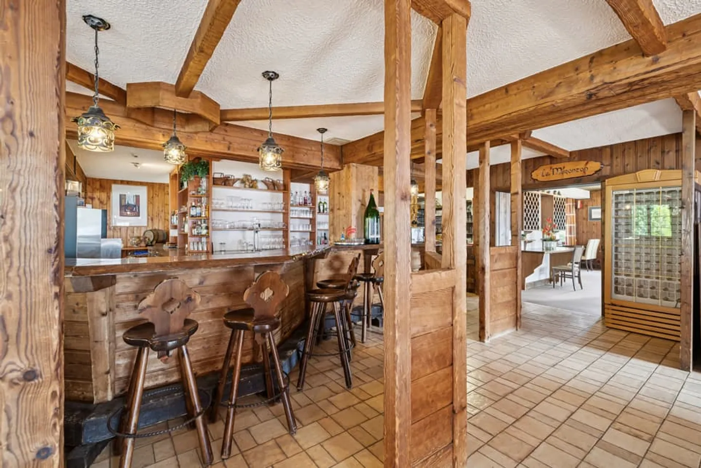 Hôtel aux Mille Étoiles: Opportunité d'Investissement Exceptionnelle - Photo 2 sur 11