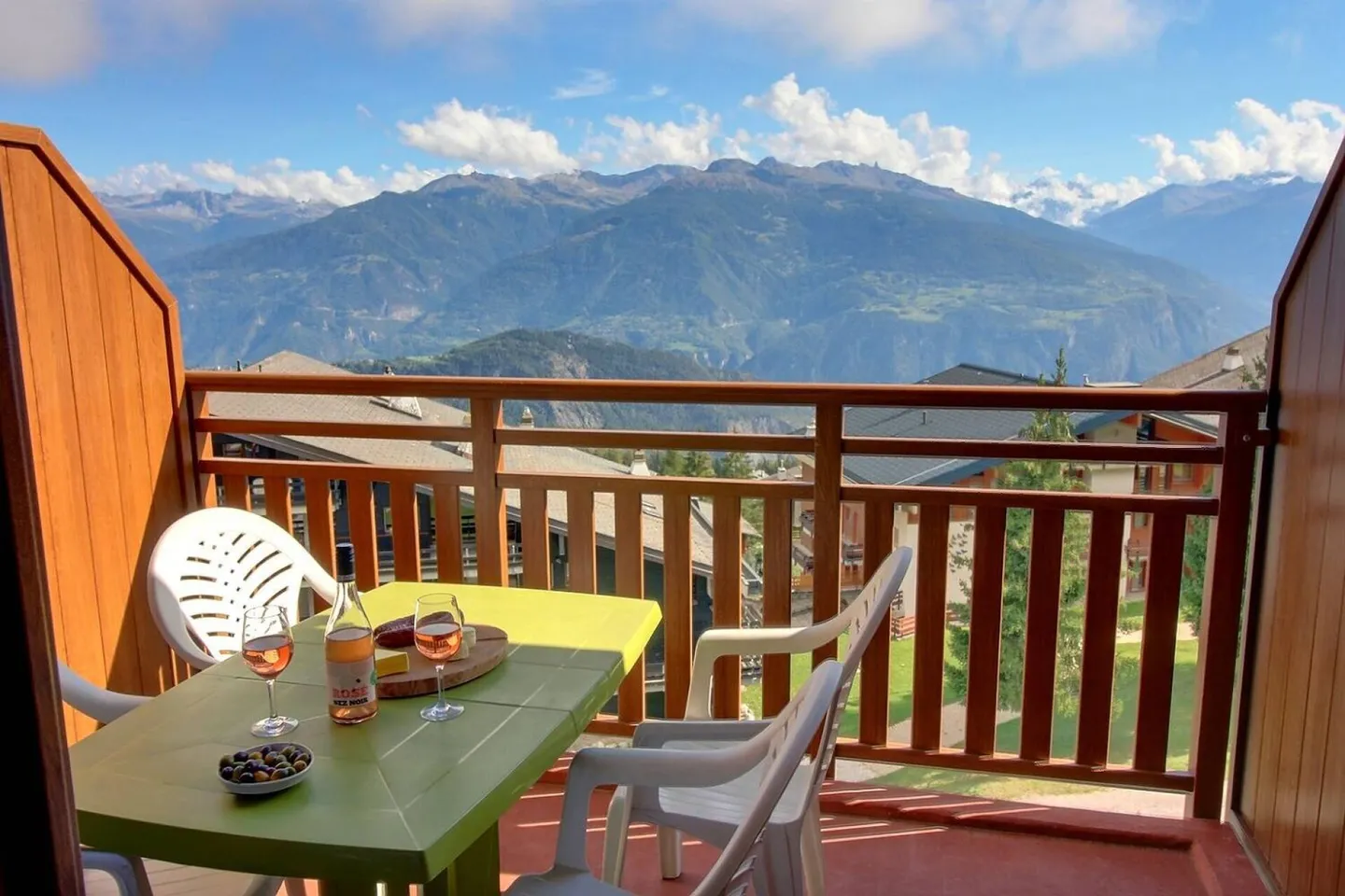 AV 15/Lion - 406 Appartement à louer hebdomadairement - Photo 10 sur 14